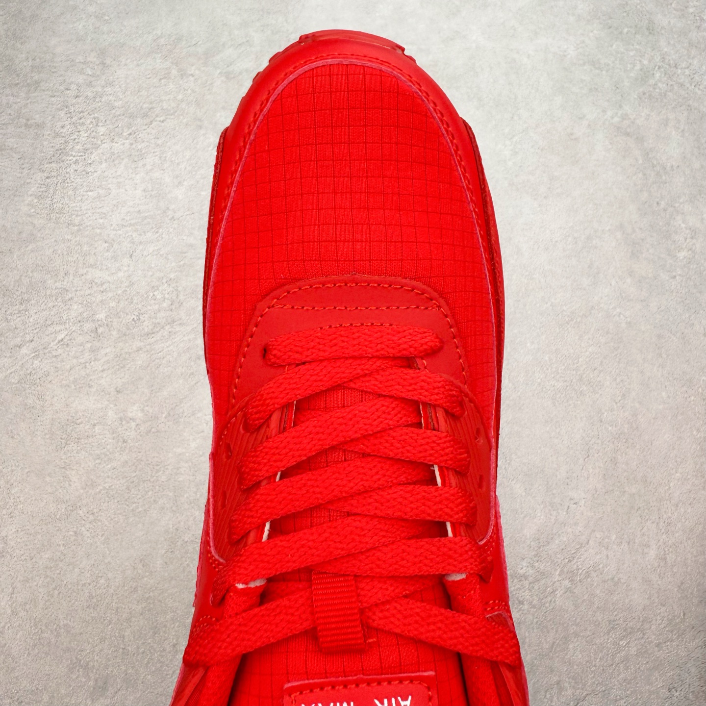 图片[4]-＃MX版 NK Air MAX 90 气垫复古减震跑步鞋 AJ1285-602 经典重温 独家陆续补货 外单专供大厂出品 品质稳定 一百余色 终端操作 Air Max 90于1990年推出 来自Air Max系列 在Air Max 1的基础上改进而得 增加了气垫面积 外型上也更为流线 最特別的就是加入了菱纹塑胶嵌板 为Air Max 90增添了许多潮流气息 皮革鞋面 造就出色耐穿性和支撑力 Max Air缓震配置搭配泡棉中底 令Air Max 90轻盈而舒适 华夫格橡胶外底 铸就Air Max 90非凡的抓地力 而Air Max 90不仅是一双跑鞋 它成功跨越了时间的演进 成为了球鞋文化与潮流圈中最熟为人知的鞋款之一 尺码：36 36.5 37.5 38 38.5 39 40 40.5 41 42 42.5 43 44 44.5 45-选品中心