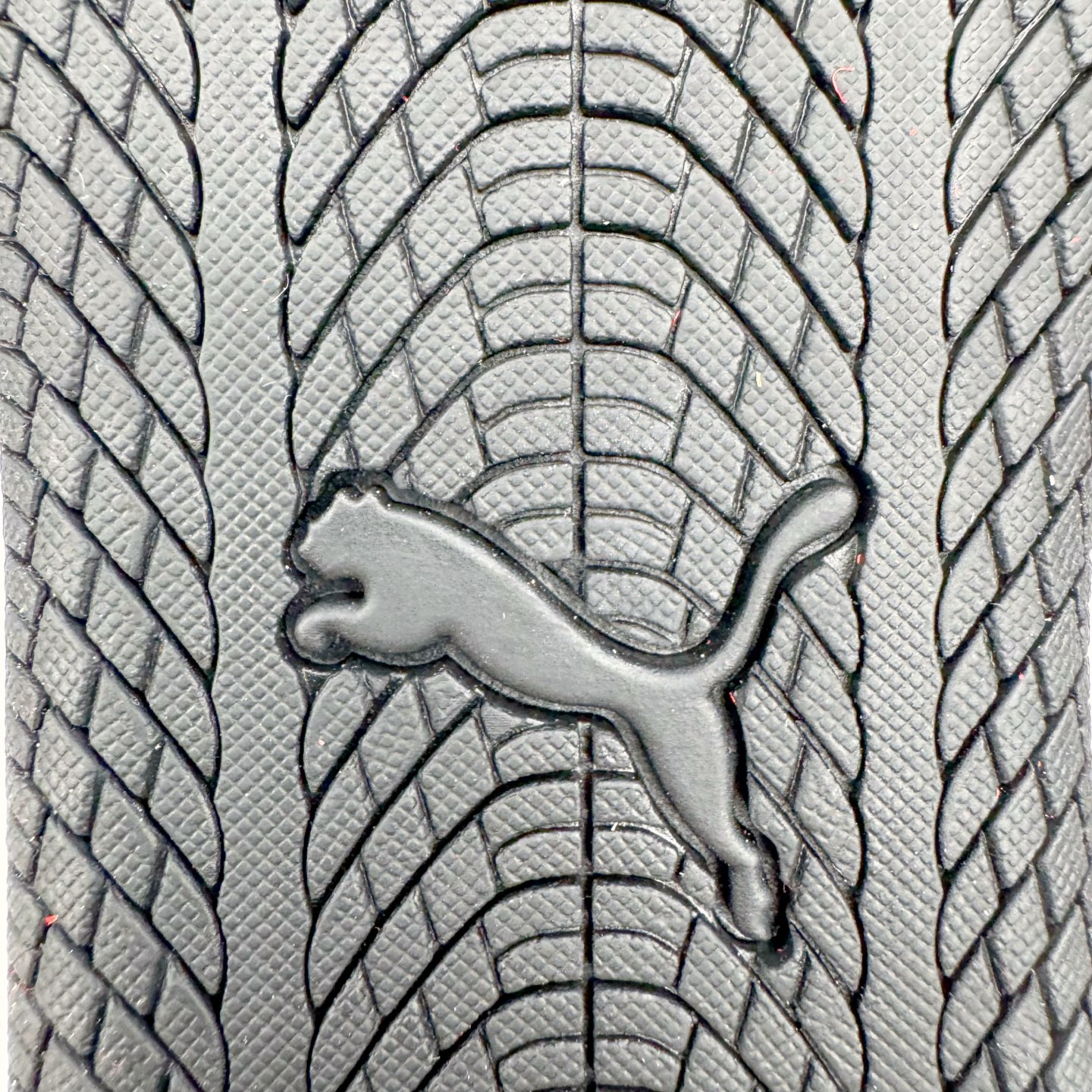 图片[19]-＃DT PUMA Speedcat Ballerina 彪马柔软舒适防滑耐磨低帮生活休闲鞋芭蕾舞鞋单鞋玛丽珍鞋 这次，PUMA决定再对Speedcat来一次创新，以芭蕾舞鞋为灵感，将芭蕾舞鞋的灵动与轻盈感与赛车鞋融为一体，带来极具个性的全新鞋款Speedcat Ballerina。Speedcat Ballerina由Speedcat去除鞋舌、鞋带以及部分鞋侧位打造而成，鞋带部分被改为如同芭蕾鞋般的交叉弹性带，PUMA的标志依旧设计于鞋侧旁，整个鞋款外观变得更加优雅。Speedcat Ballerina 还汲取了赛车鞋的抓地设计，配备经典橡胶大底。尺码：36 37 37.5 38 38.5 39 40 40.5 41-选品中心