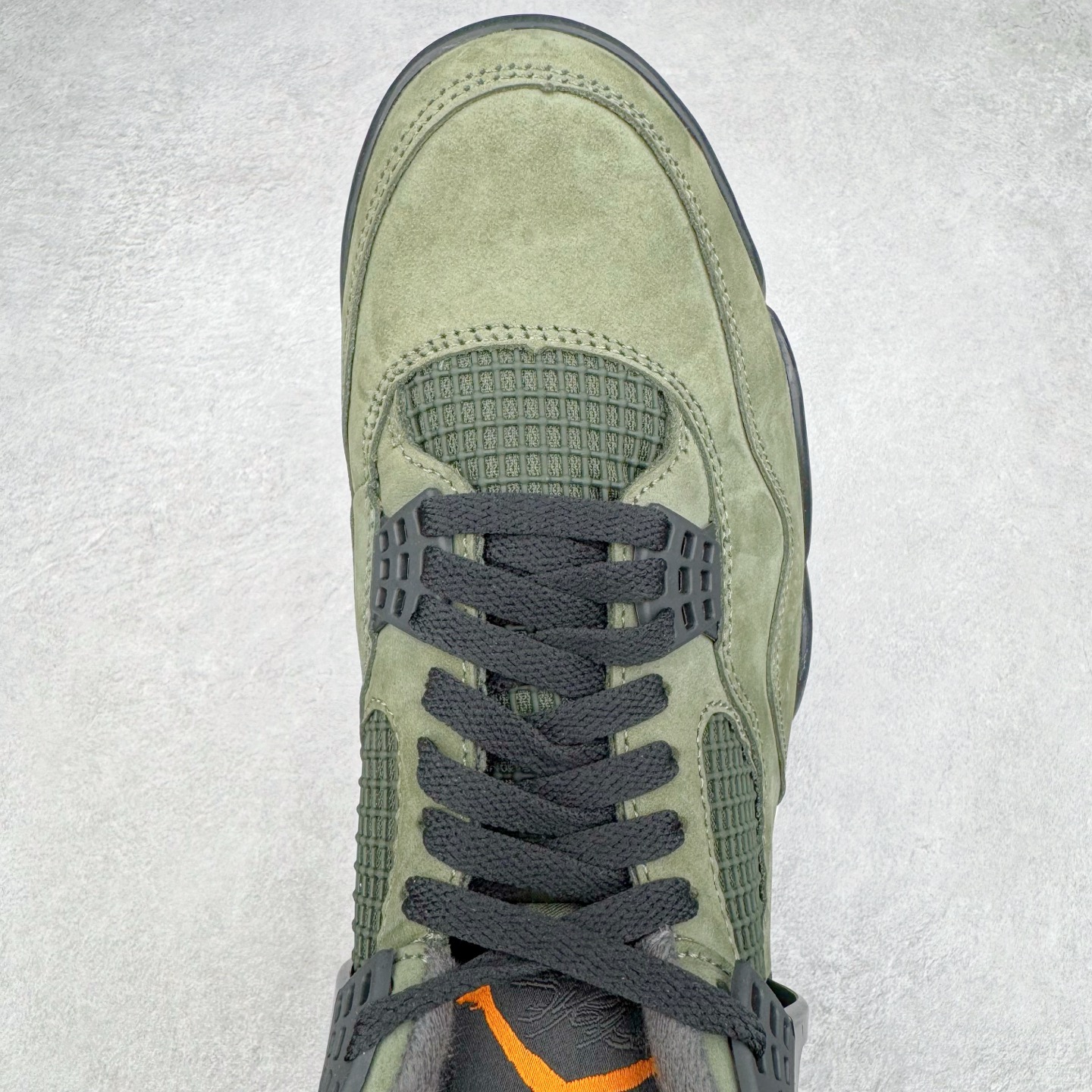 图片[4]-＃K版纯原 UNDEFEATED x Air Jordan AJ4 联名军绿黑 IB1519-200 全新升级改良 原鞋原楦原纸板同源开发 完美呈现乔4的版型 内侧正确双色网格 还原细节 原厂皮料 正确气垫颜色 正确网格工艺 正确拉帮工艺 全鞋原装材料制作 原档案原模具打造 支持全方位与正品对比 尺码：40 40.5 41 42 42.5 43 44 44.5 45 46 47.5-选品中心