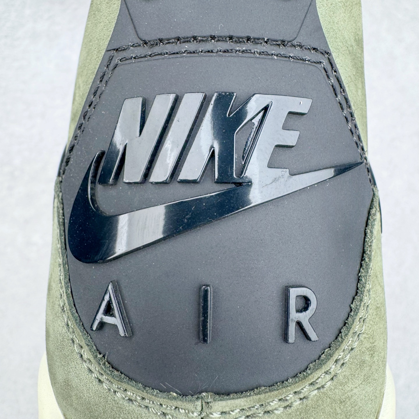 图片[20]-＃K版纯原 UNDEFEATED x Air Jordan AJ4 联名军绿黑 IB1519-200 全新升级改良 原鞋原楦原纸板同源开发 完美呈现乔4的版型 内侧正确双色网格 还原细节 原厂皮料 正确气垫颜色 正确网格工艺 正确拉帮工艺 全鞋原装材料制作 原档案原模具打造 支持全方位与正品对比 尺码：40 40.5 41 42 42.5 43 44 44.5 45 46 47.5-选品中心