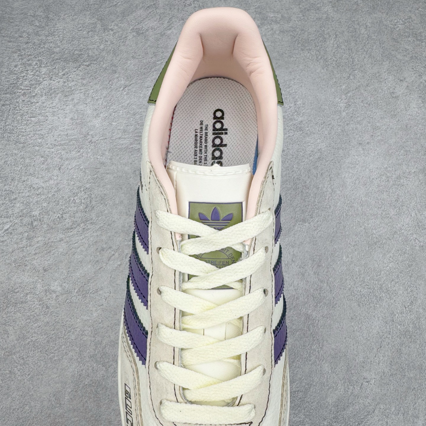 图片[5]-＃C2 AD Gazelle Indoor Trainers 羚羊内训系列低帮复古百搭休闲运动德训风板鞋 DM1234 90年代经典的复刻版！自60年代以足球训练鞋面世以来,Gazelle就以其经典设计席卷全球。1991年版本的复刻,再造经典Gazelle。采用皮革打造,搭配浊色细节,让这款经典更加简约。尺码：36 36⅔ 37⅓ 38 38⅔ 39⅓ 40 40⅔ 41⅓ 42 42⅔ 43⅓ 44⅓ 44⅔ 45-选品中心