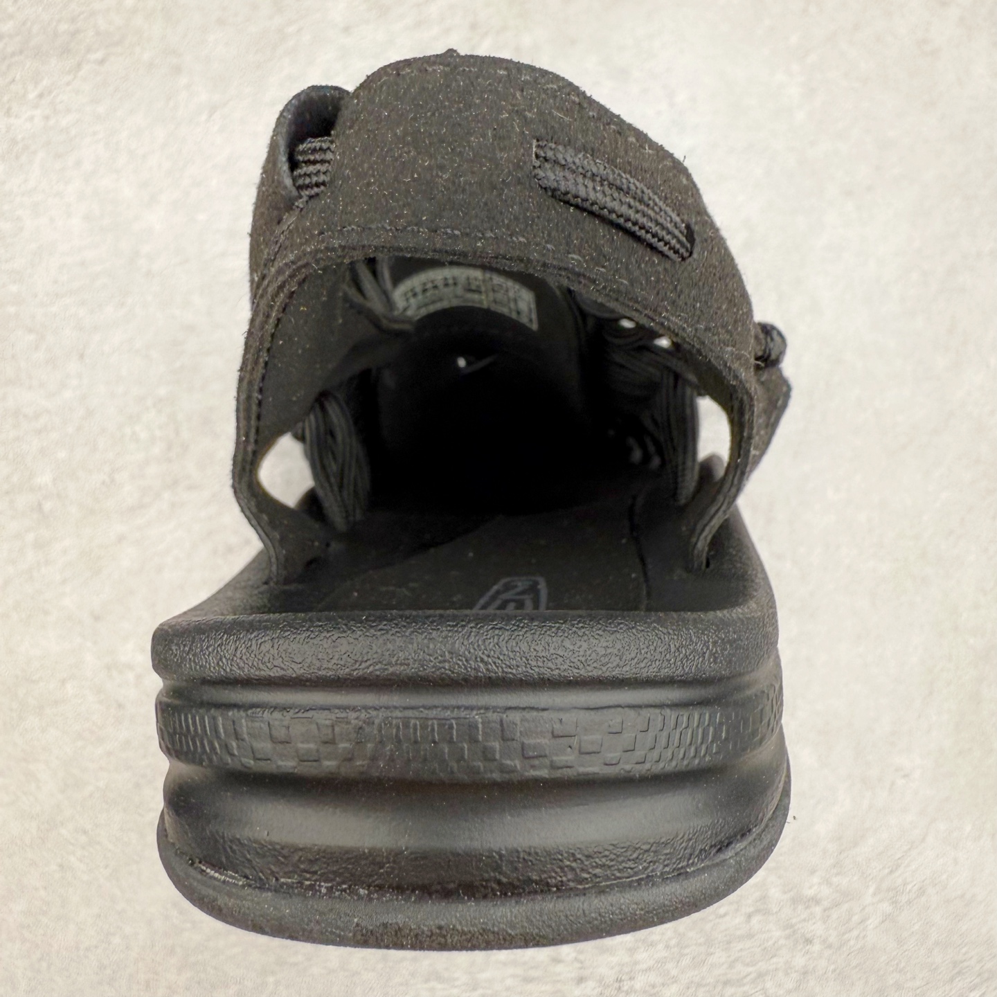 图片[8]-人气户外休闲鞋品牌-科恩Keen Uneek Flat-M 平底编织弹力穿搭溯溪涉水休闲户外凉鞋 #外贸订单出口品质#采用进口机台编制两根尼龙绳组成鞋面(快干衬里原料!!)#原装轻量级EVA中底缓震材质组合防滑橡胶外底部 夏季潮鞋,文青界的凉鞋至尊 都市机能户外品牌 KEEN 向来积极为其旗下大热鞋款 UNEEK 推出联名款，后跟为全封闭设计，快干衬里，HIGH-TRACTION橡胶外底，及轻量级EVA中底，达到轻量缓震的同时减轻重量。尺码：35 36 37 38 40 41 42 43 44 45-选品中心