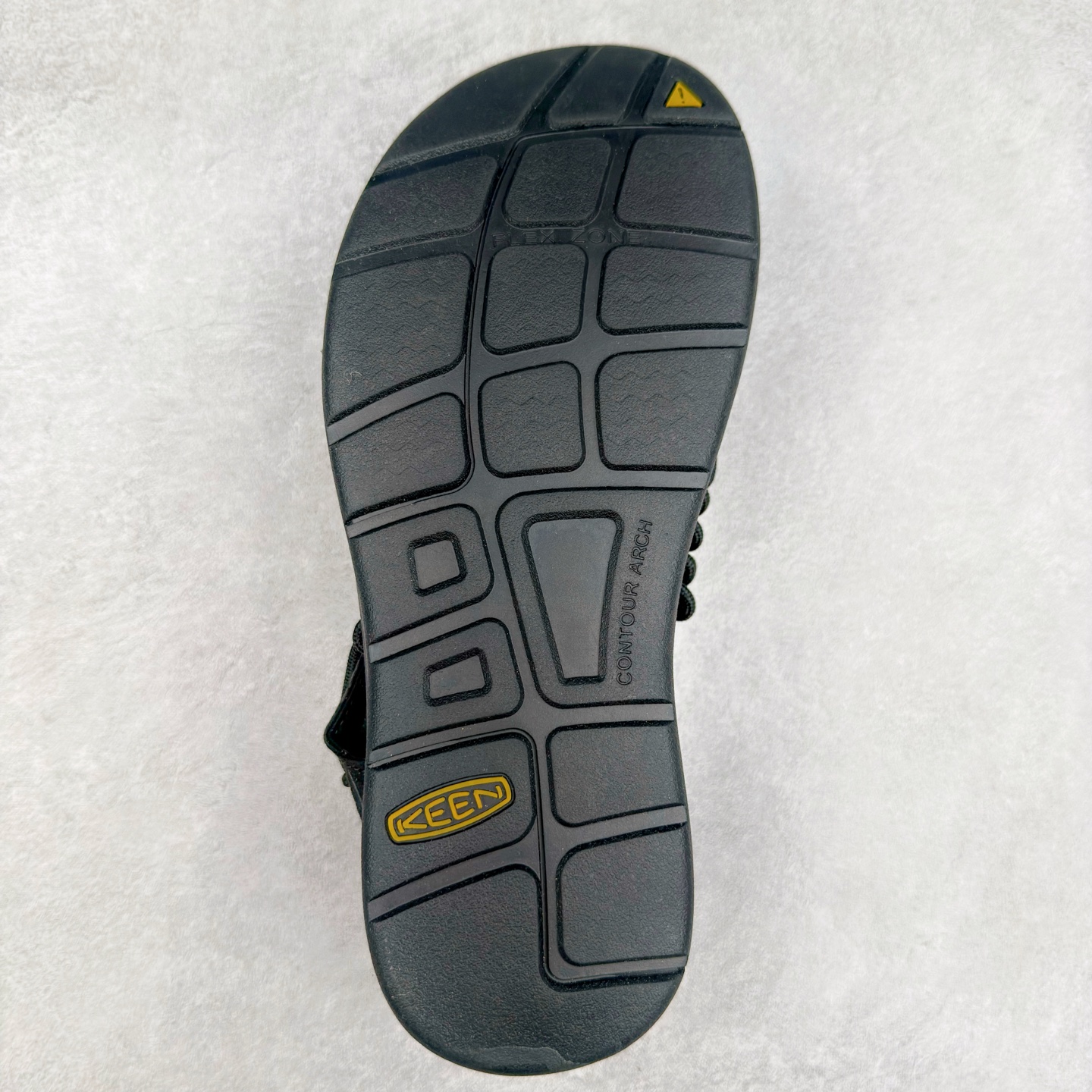 图片[9]-人气户外休闲鞋品牌-科恩Keen Uneek Flat-M 平底编织弹力穿搭溯溪涉水休闲户外凉鞋 #外贸订单出口品质#采用进口机台编制两根尼龙绳组成鞋面(快干衬里原料!!)#原装轻量级EVA中底缓震材质组合防滑橡胶外底部 夏季潮鞋,文青界的凉鞋至尊 都市机能户外品牌 KEEN 向来积极为其旗下大热鞋款 UNEEK 推出联名款，后跟为全封闭设计，快干衬里，HIGH-TRACTION橡胶外底，及轻量级EVA中底，达到轻量缓震的同时减轻重量。尺码：35 36 37 38 40 41 42 43 44 45-选品中心