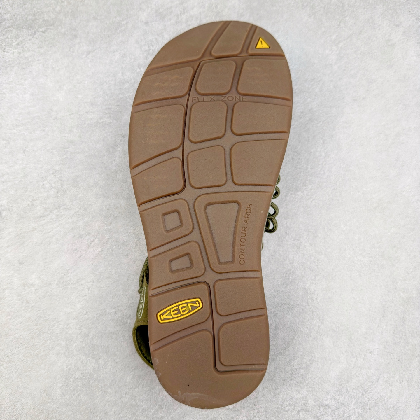 图片[9]-人气户外休闲鞋品牌-科恩Keen Uneek Flat-M 平底编织弹力穿搭溯溪涉水休闲户外凉鞋 #外贸订单出口品质#采用进口机台编制两根尼龙绳组成鞋面(快干衬里原料!!)#原装轻量级EVA中底缓震材质组合防滑橡胶外底部 夏季潮鞋,文青界的凉鞋至尊 都市机能户外品牌 KEEN 向来积极为其旗下大热鞋款 UNEEK 推出联名款，后跟为全封闭设计，快干衬里，HIGH-TRACTION橡胶外底，及轻量级EVA中底，达到轻量缓震的同时减轻重量。尺码：35 36 37 38 40 41 42 43 44 45-选品中心