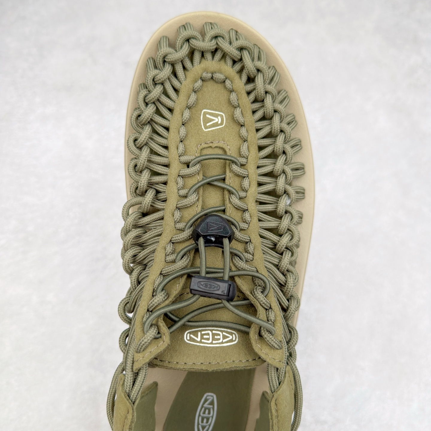 图片[4]-人气户外休闲鞋品牌-科恩Keen Uneek Flat-M 平底编织弹力穿搭溯溪涉水休闲户外凉鞋 #外贸订单出口品质#采用进口机台编制两根尼龙绳组成鞋面(快干衬里原料!!)#原装轻量级EVA中底缓震材质组合防滑橡胶外底部 夏季潮鞋,文青界的凉鞋至尊 都市机能户外品牌 KEEN 向来积极为其旗下大热鞋款 UNEEK 推出联名款，后跟为全封闭设计，快干衬里，HIGH-TRACTION橡胶外底，及轻量级EVA中底，达到轻量缓震的同时减轻重量。尺码：35 36 37 38 40 41 42 43 44 45-选品中心