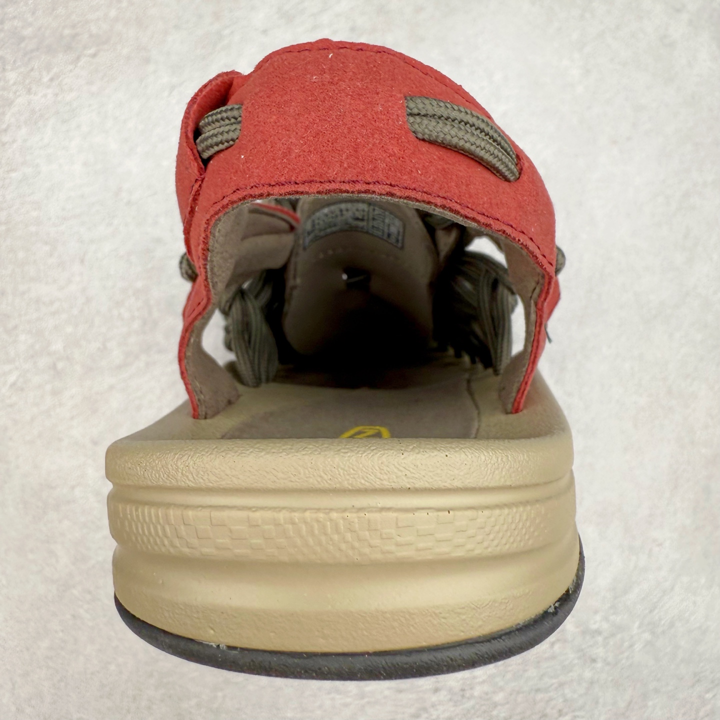 图片[8]-人气户外休闲鞋品牌-科恩Keen Uneek Flat-M 平底编织弹力穿搭溯溪涉水休闲户外凉鞋 #外贸订单出口品质#采用进口机台编制两根尼龙绳组成鞋面(快干衬里原料!!)#原装轻量级EVA中底缓震材质组合防滑橡胶外底部 夏季潮鞋,文青界的凉鞋至尊 都市机能户外品牌 KEEN 向来积极为其旗下大热鞋款 UNEEK 推出联名款，后跟为全封闭设计，快干衬里，HIGH-TRACTION橡胶外底，及轻量级EVA中底，达到轻量缓震的同时减轻重量。尺码：35 36 37 38 40 41 42 43 44 45-选品中心