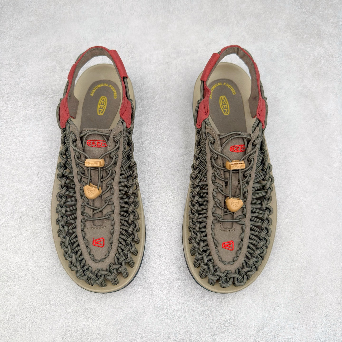 图片[2]-人气户外休闲鞋品牌-科恩Keen Uneek Flat-M 平底编织弹力穿搭溯溪涉水休闲户外凉鞋 #外贸订单出口品质#采用进口机台编制两根尼龙绳组成鞋面(快干衬里原料!!)#原装轻量级EVA中底缓震材质组合防滑橡胶外底部 夏季潮鞋,文青界的凉鞋至尊 都市机能户外品牌 KEEN 向来积极为其旗下大热鞋款 UNEEK 推出联名款，后跟为全封闭设计，快干衬里，HIGH-TRACTION橡胶外底，及轻量级EVA中底，达到轻量缓震的同时减轻重量。尺码：35 36 37 38 40 41 42 43 44 45-选品中心