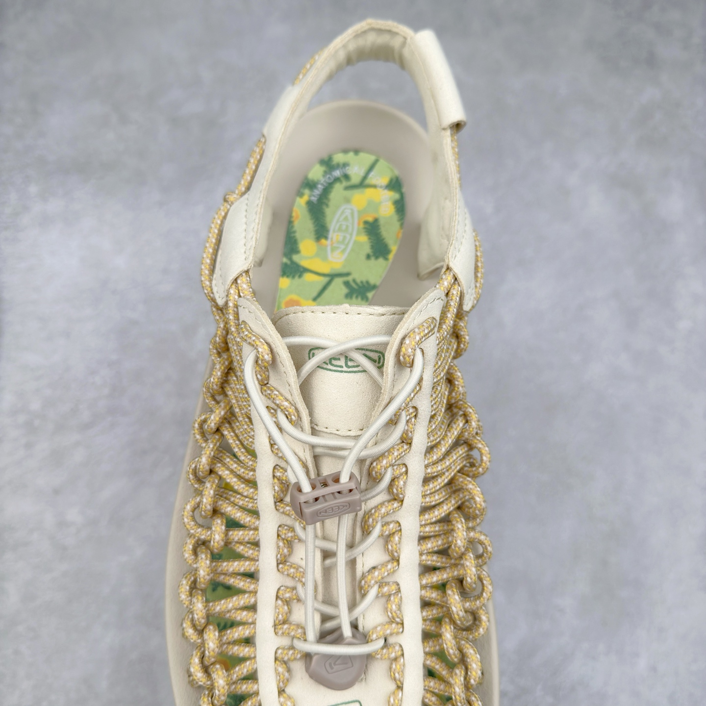 图片[5]-人气户外休闲鞋品牌-科恩Keen Uneek Flat-M 平底编织弹力穿搭溯溪涉水休闲户外凉鞋 #外贸订单出口品质#采用进口机台编制两根尼龙绳组成鞋面(快干衬里原料!!)#原装轻量级EVA中底缓震材质组合防滑橡胶外底部 夏季潮鞋,文青界的凉鞋至尊 都市机能户外品牌 KEEN 向来积极为其旗下大热鞋款 UNEEK 推出联名款，后跟为全封闭设计，快干衬里，HIGH-TRACTION橡胶外底，及轻量级EVA中底，达到轻量缓震的同时减轻重量。尺码：35 36 37 38 40 41 42 43 44 45-选品中心