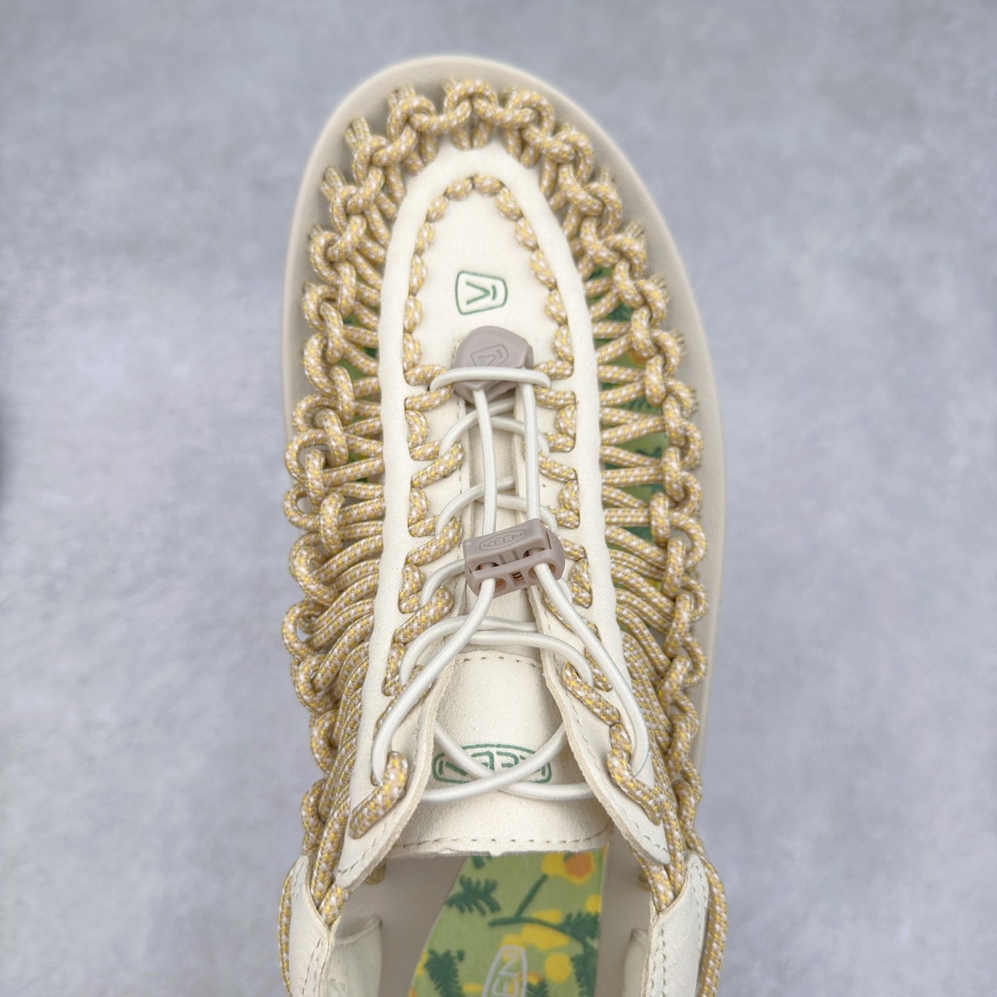 图片[4]-人气户外休闲鞋品牌-科恩Keen Uneek Flat-M 平底编织弹力穿搭溯溪涉水休闲户外凉鞋 #外贸订单出口品质#采用进口机台编制两根尼龙绳组成鞋面(快干衬里原料!!)#原装轻量级EVA中底缓震材质组合防滑橡胶外底部 夏季潮鞋,文青界的凉鞋至尊 都市机能户外品牌 KEEN 向来积极为其旗下大热鞋款 UNEEK 推出联名款，后跟为全封闭设计，快干衬里，HIGH-TRACTION橡胶外底，及轻量级EVA中底，达到轻量缓震的同时减轻重量。尺码：35 36 37 38 40 41 42 43 44 45-选品中心