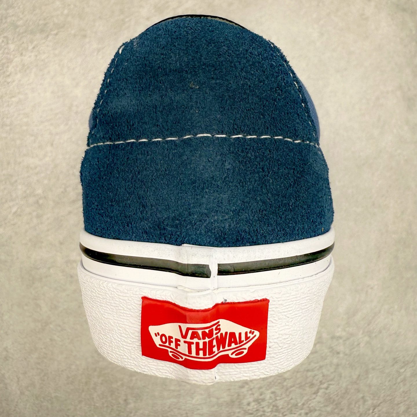 图片[8]-Vans SK8-Low 蓝色 全新一代 低帮硫化帆布鞋 该鞋款以白色线条勾勒出整体造型效果，蓝色帆布拼接鞋面打造整体鞋身，以SK8-low鞋身为蓝本，风格极具辨识度，上脚凸显穿搭功力 尺码：35 36 36.5 37 38 38.5 39 40 40.5 41 42 42.5 43 44-选品中心