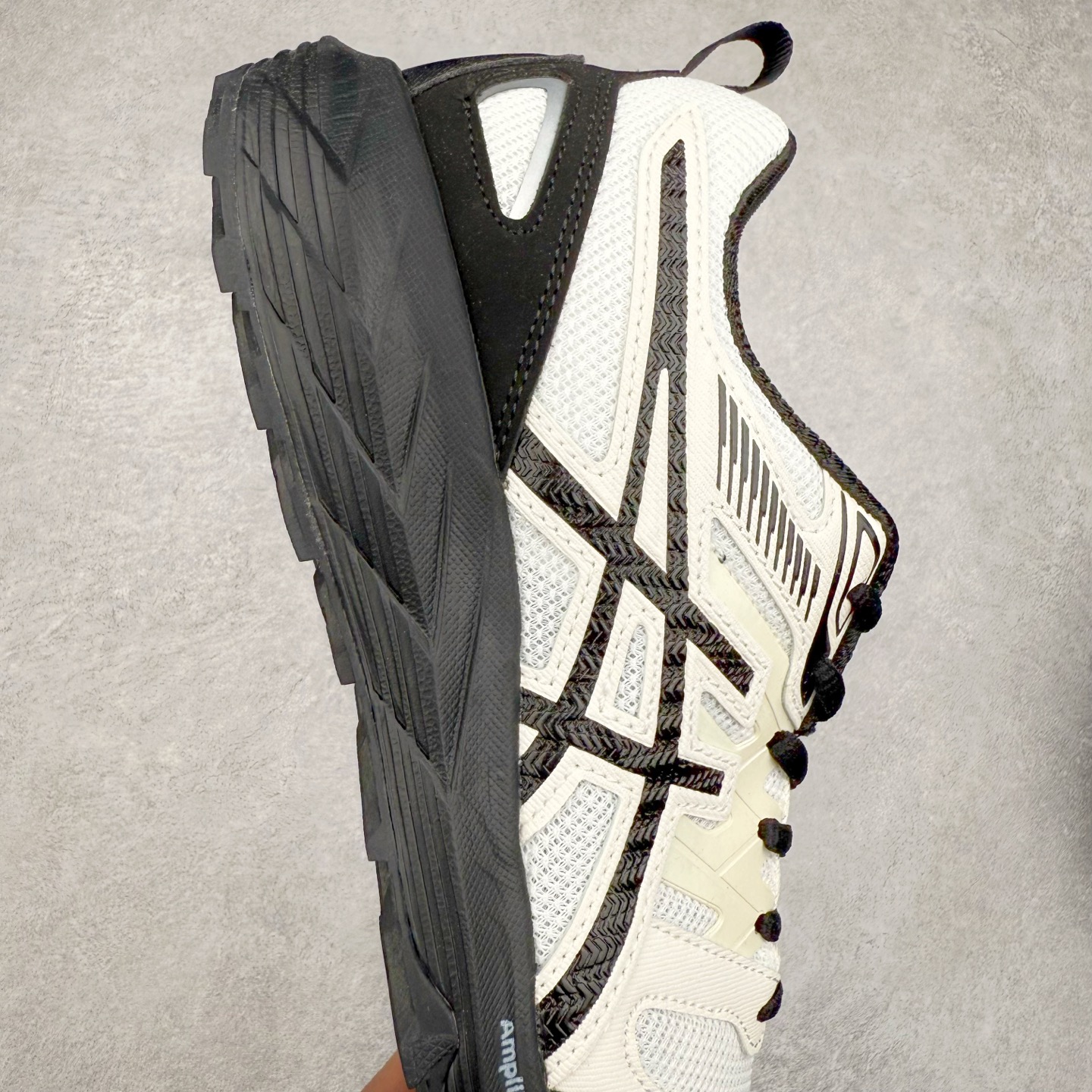 图片[6]-Asics Gel-Sonoma CN 亚瑟士越野防滑耐磨低帮跑步鞋 ASICS（亚瑟士）是日本实业家鬼冢喜八郎创立的跑鞋运动品牌，名字想法源自著名的拉丁谚语“AnimaSana In Corpore Sano” \’，意为“健全的精神寓于强健的体魄”。正如其名字的含义，ASICS亚瑟士一直坚信保持身体的健康与活力是打造健康快乐的生活方式的最佳途径。亚瑟士的跑鞋、篮球鞋等系列集专业与美貌于一身，拥有极高的热度。2016年，ASICS在“2016年日本最佳全球品牌”排行榜名列第17名。尺码：36 37 37.5 38 39 39.5 40 40.5 41.5 42 42.5 43.5 44 45-选品中心