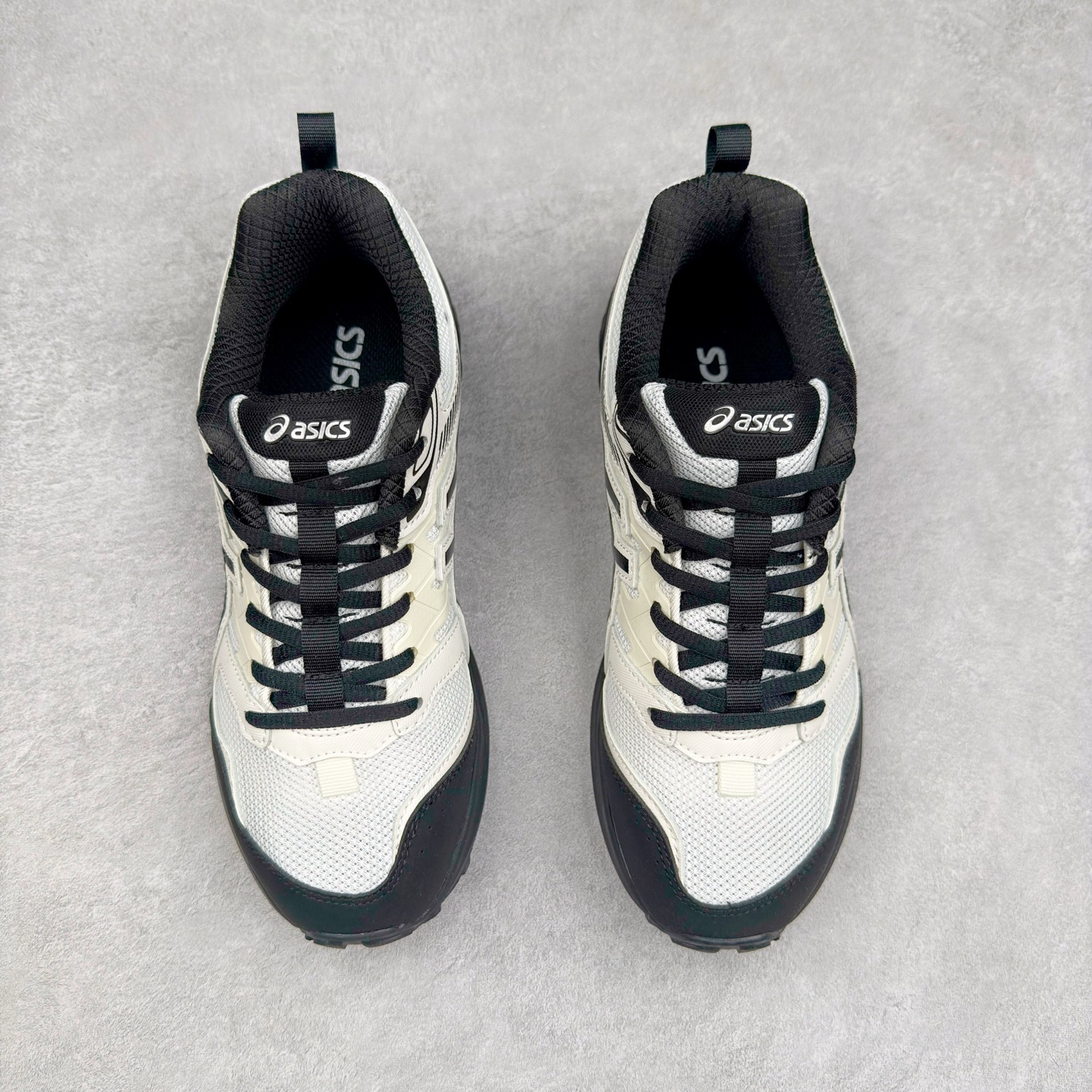 图片[2]-Asics Gel-Sonoma CN 亚瑟士越野防滑耐磨低帮跑步鞋 ASICS（亚瑟士）是日本实业家鬼冢喜八郎创立的跑鞋运动品牌，名字想法源自著名的拉丁谚语“AnimaSana In Corpore Sano” \’，意为“健全的精神寓于强健的体魄”。正如其名字的含义，ASICS亚瑟士一直坚信保持身体的健康与活力是打造健康快乐的生活方式的最佳途径。亚瑟士的跑鞋、篮球鞋等系列集专业与美貌于一身，拥有极高的热度。2016年，ASICS在“2016年日本最佳全球品牌”排行榜名列第17名。尺码：36 37 37.5 38 39 39.5 40 40.5 41.5 42 42.5 43.5 44 45-选品中心