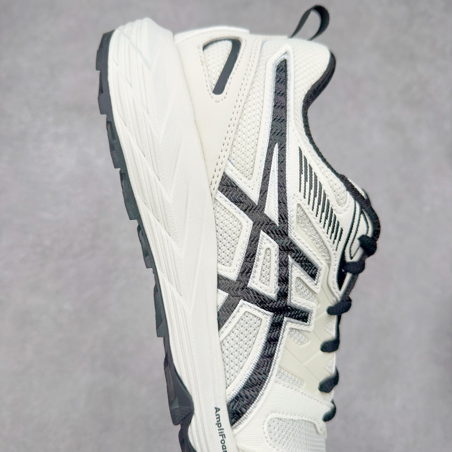 图片[6]-Asics Gel-Sonoma CN 亚瑟士越野防滑耐磨低帮跑步鞋 ASICS（亚瑟士）是日本实业家鬼冢喜八郎创立的跑鞋运动品牌，名字想法源自著名的拉丁谚语“AnimaSana In Corpore Sano” \’，意为“健全的精神寓于强健的体魄”。正如其名字的含义，ASICS亚瑟士一直坚信保持身体的健康与活力是打造健康快乐的生活方式的最佳途径。亚瑟士的跑鞋、篮球鞋等系列集专业与美貌于一身，拥有极高的热度。2016年，ASICS在“2016年日本最佳全球品牌”排行榜名列第17名。尺码：36 37 37.5 38 39 39.5 40 40.5 41.5 42 42.5 43.5 44 45-选品中心