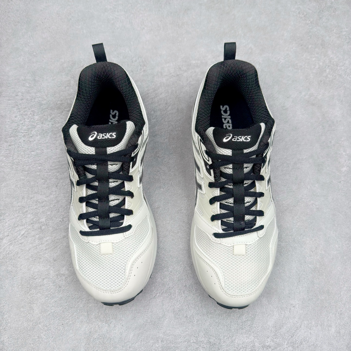 图片[2]-Asics Gel-Sonoma CN 亚瑟士越野防滑耐磨低帮跑步鞋 ASICS（亚瑟士）是日本实业家鬼冢喜八郎创立的跑鞋运动品牌，名字想法源自著名的拉丁谚语“AnimaSana In Corpore Sano” \’，意为“健全的精神寓于强健的体魄”。正如其名字的含义，ASICS亚瑟士一直坚信保持身体的健康与活力是打造健康快乐的生活方式的最佳途径。亚瑟士的跑鞋、篮球鞋等系列集专业与美貌于一身，拥有极高的热度。2016年，ASICS在“2016年日本最佳全球品牌”排行榜名列第17名。尺码：36 37 37.5 38 39 39.5 40 40.5 41.5 42 42.5 43.5 44 45-选品中心