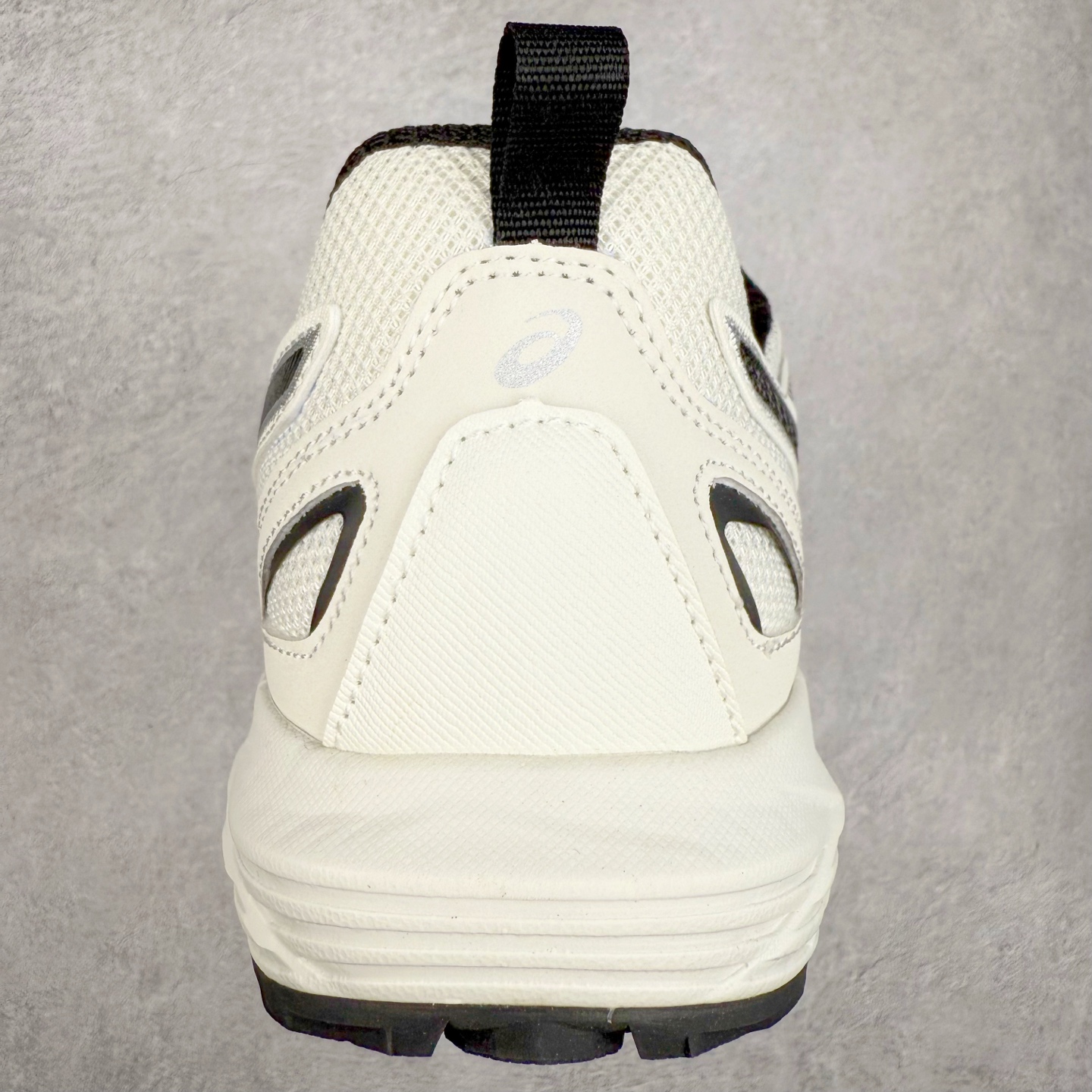 图片[8]-Asics Gel-Sonoma CN 亚瑟士越野防滑耐磨低帮跑步鞋 ASICS（亚瑟士）是日本实业家鬼冢喜八郎创立的跑鞋运动品牌，名字想法源自著名的拉丁谚语“AnimaSana In Corpore Sano” \’，意为“健全的精神寓于强健的体魄”。正如其名字的含义，ASICS亚瑟士一直坚信保持身体的健康与活力是打造健康快乐的生活方式的最佳途径。亚瑟士的跑鞋、篮球鞋等系列集专业与美貌于一身，拥有极高的热度。2016年，ASICS在“2016年日本最佳全球品牌”排行榜名列第17名。尺码：36 37 37.5 38 39 39.5 40 40.5 41.5 42 42.5 43.5 44 45-选品中心