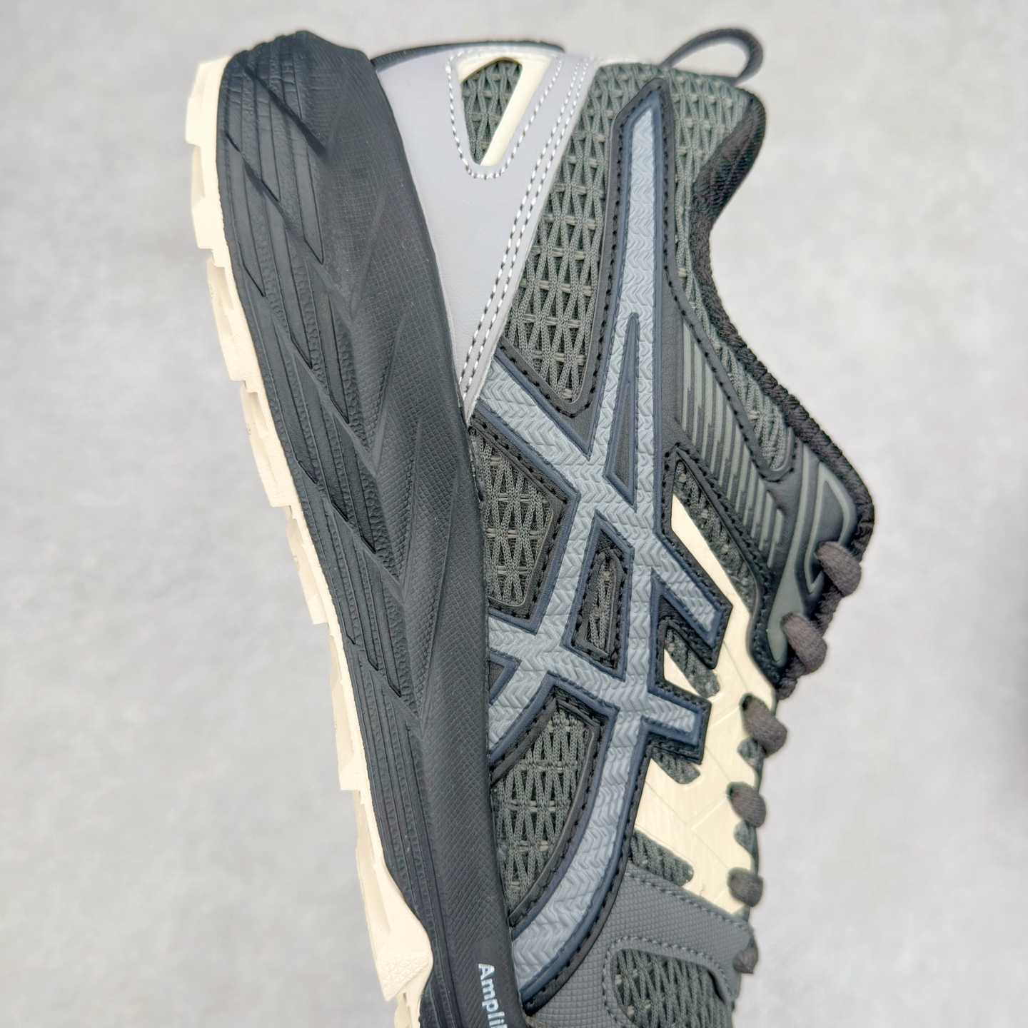 图片[6]-Asics Gel-Sonoma CN 亚瑟士越野防滑耐磨低帮跑步鞋 ASICS（亚瑟士）是日本实业家鬼冢喜八郎创立的跑鞋运动品牌，名字想法源自著名的拉丁谚语“AnimaSana In Corpore Sano” \’，意为“健全的精神寓于强健的体魄”。正如其名字的含义，ASICS亚瑟士一直坚信保持身体的健康与活力是打造健康快乐的生活方式的最佳途径。亚瑟士的跑鞋、篮球鞋等系列集专业与美貌于一身，拥有极高的热度。2016年，ASICS在“2016年日本最佳全球品牌”排行榜名列第17名。尺码：36 37 37.5 38 39 39.5 40 40.5 41.5 42 42.5 43.5 44 45-选品中心