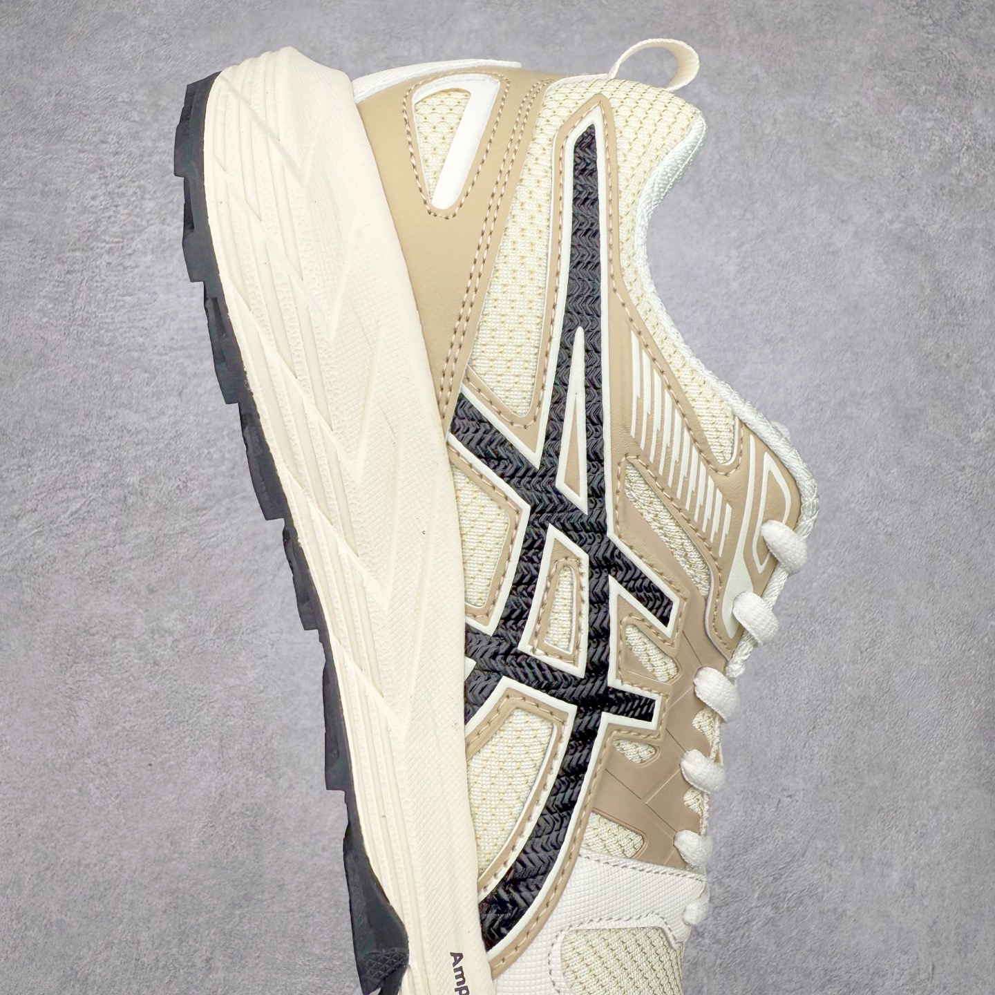 图片[6]-Asics Gel-Sonoma CN 亚瑟士越野防滑耐磨低帮跑步鞋 ASICS（亚瑟士）是日本实业家鬼冢喜八郎创立的跑鞋运动品牌，名字想法源自著名的拉丁谚语“AnimaSana In Corpore Sano” \’，意为“健全的精神寓于强健的体魄”。正如其名字的含义，ASICS亚瑟士一直坚信保持身体的健康与活力是打造健康快乐的生活方式的最佳途径。亚瑟士的跑鞋、篮球鞋等系列集专业与美貌于一身，拥有极高的热度。2016年，ASICS在“2016年日本最佳全球品牌”排行榜名列第17名。尺码：36 37 37.5 38 39 39.5 40 40.5 41.5 42 42.5 43.5 44 45-选品中心