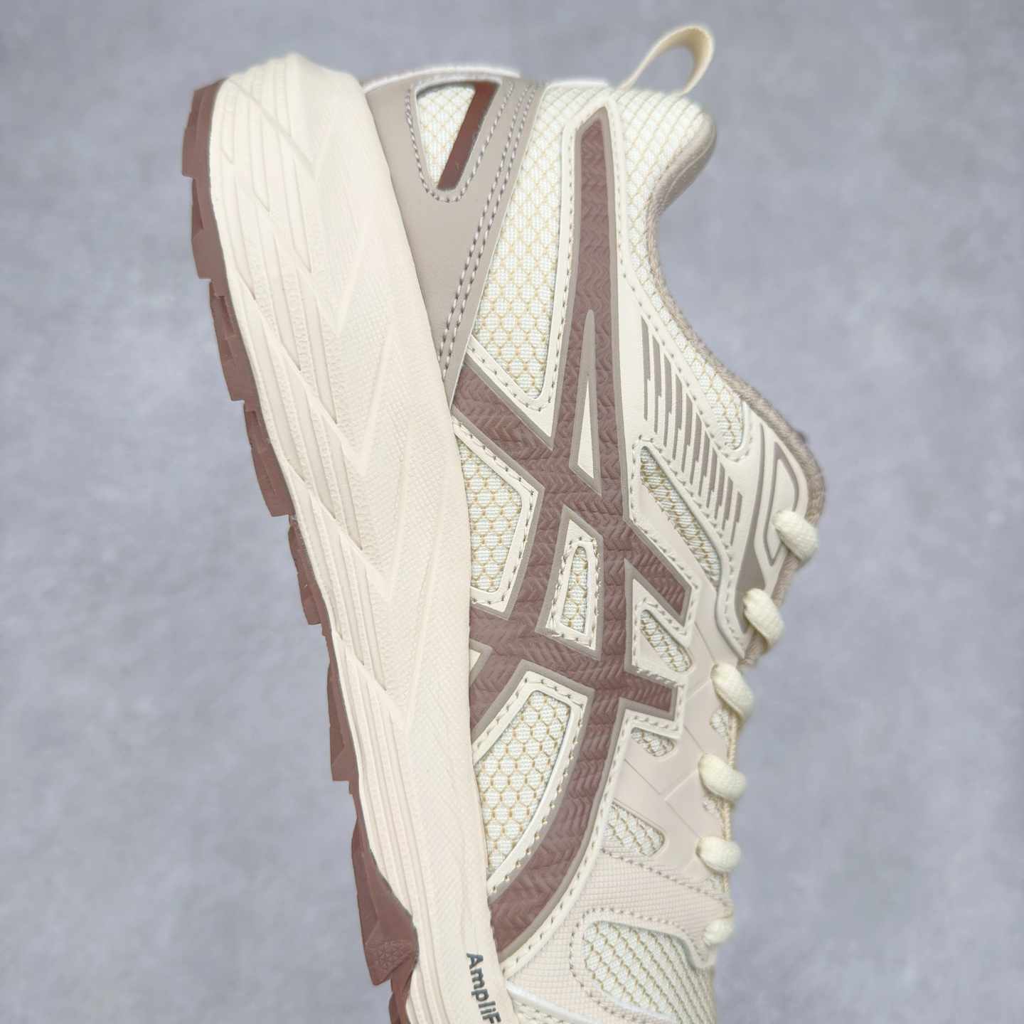 图片[6]-Asics Gel-Sonoma CN 亚瑟士越野防滑耐磨低帮跑步鞋 ASICS（亚瑟士）是日本实业家鬼冢喜八郎创立的跑鞋运动品牌，名字想法源自著名的拉丁谚语“AnimaSana In Corpore Sano” \’，意为“健全的精神寓于强健的体魄”。正如其名字的含义，ASICS亚瑟士一直坚信保持身体的健康与活力是打造健康快乐的生活方式的最佳途径。亚瑟士的跑鞋、篮球鞋等系列集专业与美貌于一身，拥有极高的热度。2016年，ASICS在“2016年日本最佳全球品牌”排行榜名列第17名。尺码：36 37 37.5 38 39 39.5 40 40.5 41.5 42 42.5 43.5 44 45-选品中心