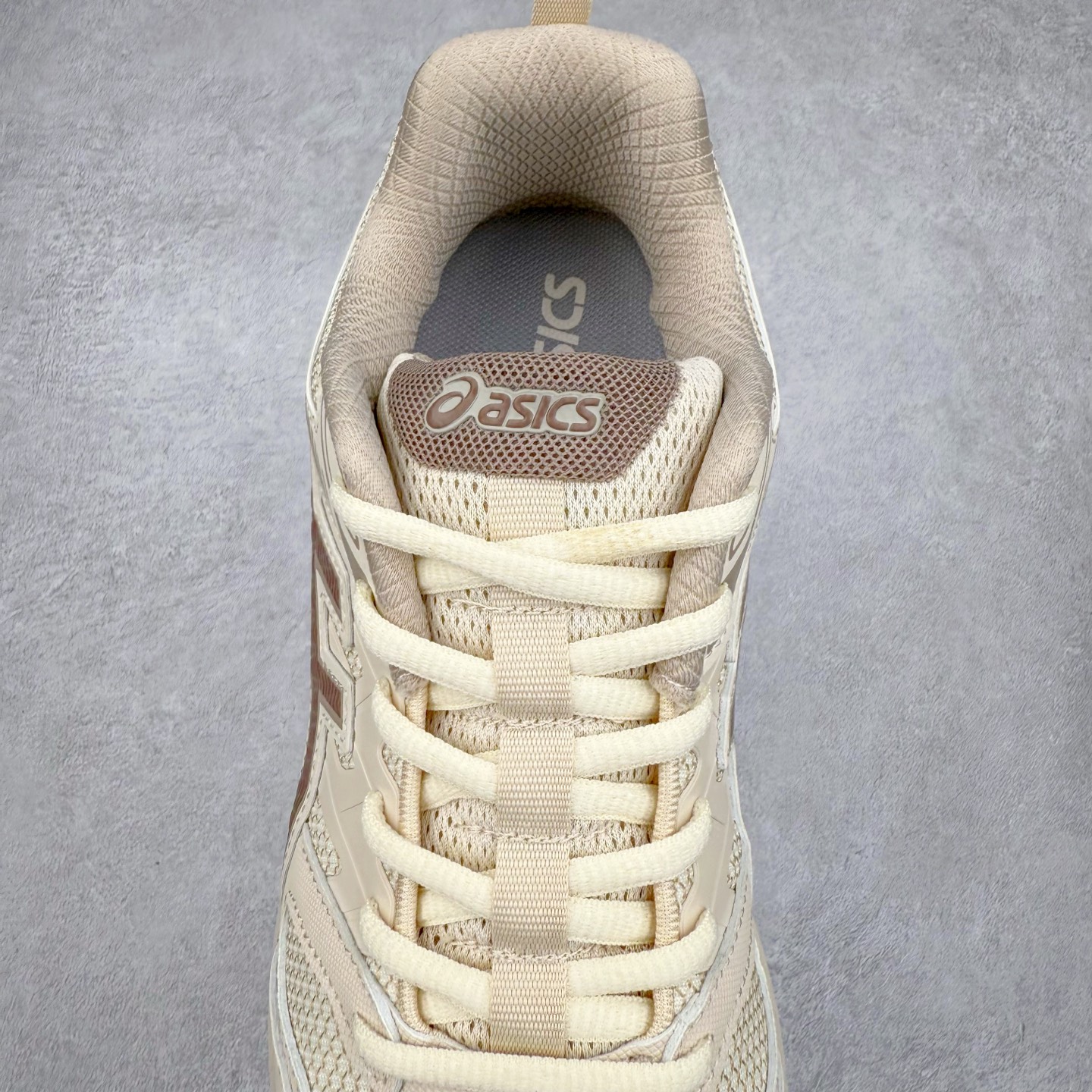 图片[5]-Asics Gel-Sonoma CN 亚瑟士越野防滑耐磨低帮跑步鞋 ASICS（亚瑟士）是日本实业家鬼冢喜八郎创立的跑鞋运动品牌，名字想法源自著名的拉丁谚语“AnimaSana In Corpore Sano” \’，意为“健全的精神寓于强健的体魄”。正如其名字的含义，ASICS亚瑟士一直坚信保持身体的健康与活力是打造健康快乐的生活方式的最佳途径。亚瑟士的跑鞋、篮球鞋等系列集专业与美貌于一身，拥有极高的热度。2016年，ASICS在“2016年日本最佳全球品牌”排行榜名列第17名。尺码：36 37 37.5 38 39 39.5 40 40.5 41.5 42 42.5 43.5 44 45-选品中心