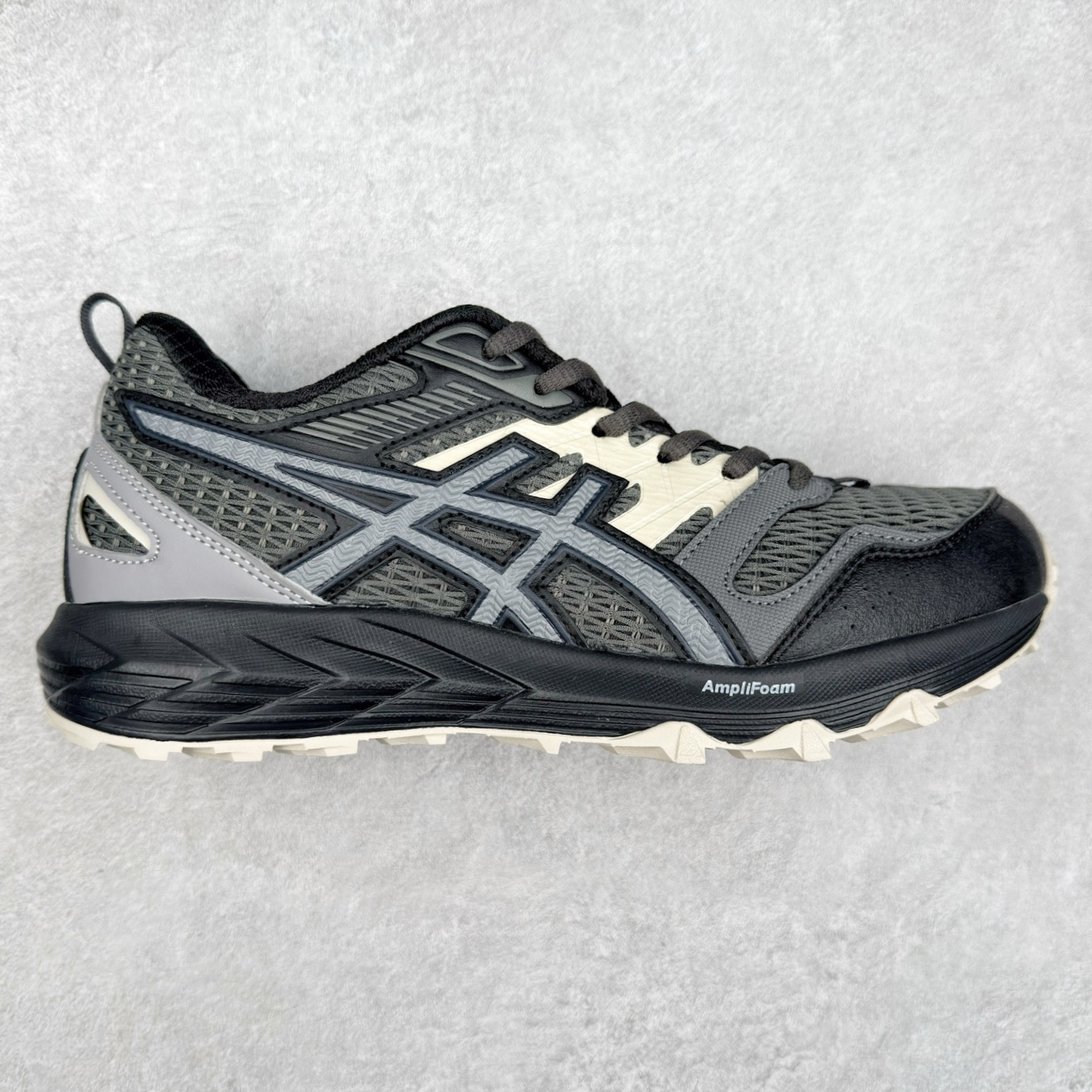 图片[9]-Asics Gel-Sonoma CN 亚瑟士越野防滑耐磨低帮跑步鞋 ASICS（亚瑟士）是日本实业家鬼冢喜八郎创立的跑鞋运动品牌，名字想法源自著名的拉丁谚语“AnimaSana In Corpore Sano” \’，意为“健全的精神寓于强健的体魄”。正如其名字的含义，ASICS亚瑟士一直坚信保持身体的健康与活力是打造健康快乐的生活方式的最佳途径。亚瑟士的跑鞋、篮球鞋等系列集专业与美貌于一身，拥有极高的热度。2016年，ASICS在“2016年日本最佳全球品牌”排行榜名列第17名。尺码：36 37 37.5 38 39 39.5 40 40.5 41.5 42 42.5 43.5 44 45-选品中心