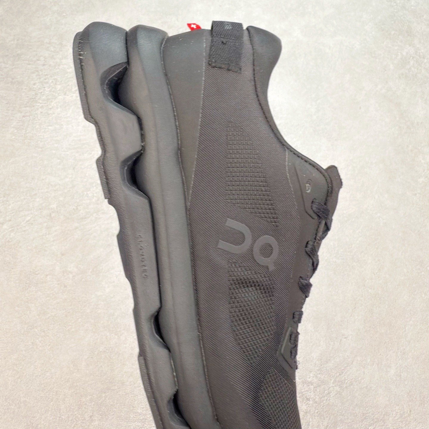 图片[6]-On昂跑 Cloudzone 柔软舒适防滑耐磨低帮休闲跑步鞋 昂跑运动品牌 开创于2010年 缓震着陆、强效回弹、轻柔质感的设计构思始终是ON研制关键 与此同时基于“为全球提供革新性的跑步感受”信念 陆续推出了多款跑鞋及其以专业运动人体跑步工程学为设计关键的功能性跑步服饰设备 让跑者不费力气地畅快畅跑 尺码：36 36.5 37.5 38 38.5 39 40 40.5 41 42 42.5 43 44 44.5 45-选品中心