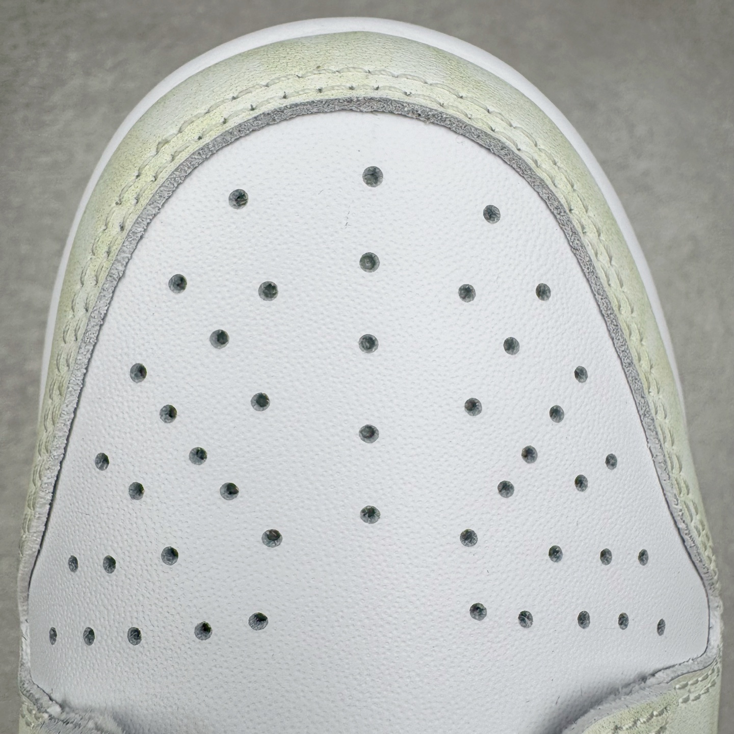 图片[14]-＃YC纯原 NK Dunk Low 翡翠绿 IB4647-131实力大厂出品 新配色陆续开发 利润个位数只为口碑 全套原纸板楦头开发 确保原汁原味 完美呈现DUNK版型 一比一鞋头弧度高度鞋身弧度 此版本只针对中端市场 皮料材质有所更替 其他数据细节工艺流程均保持一致 绝不口嗨 细节品控鞋型随意对比 独家私模官方第六代原厂航空铝磨具打磨大底 鞋头坡度极致还原 无解鞋型 原盒原配 圈内天花板工艺 原厂玻璃冲刀 超高清洁度 全鞋零毛边皮料切割 原厂中底布点胶 中底布拉帮走线遵循公司 尺码：36 36.5 37.5 38 38.5 39 40 40.5 41 42 42.5 43 44 44.5 45 46-选品中心