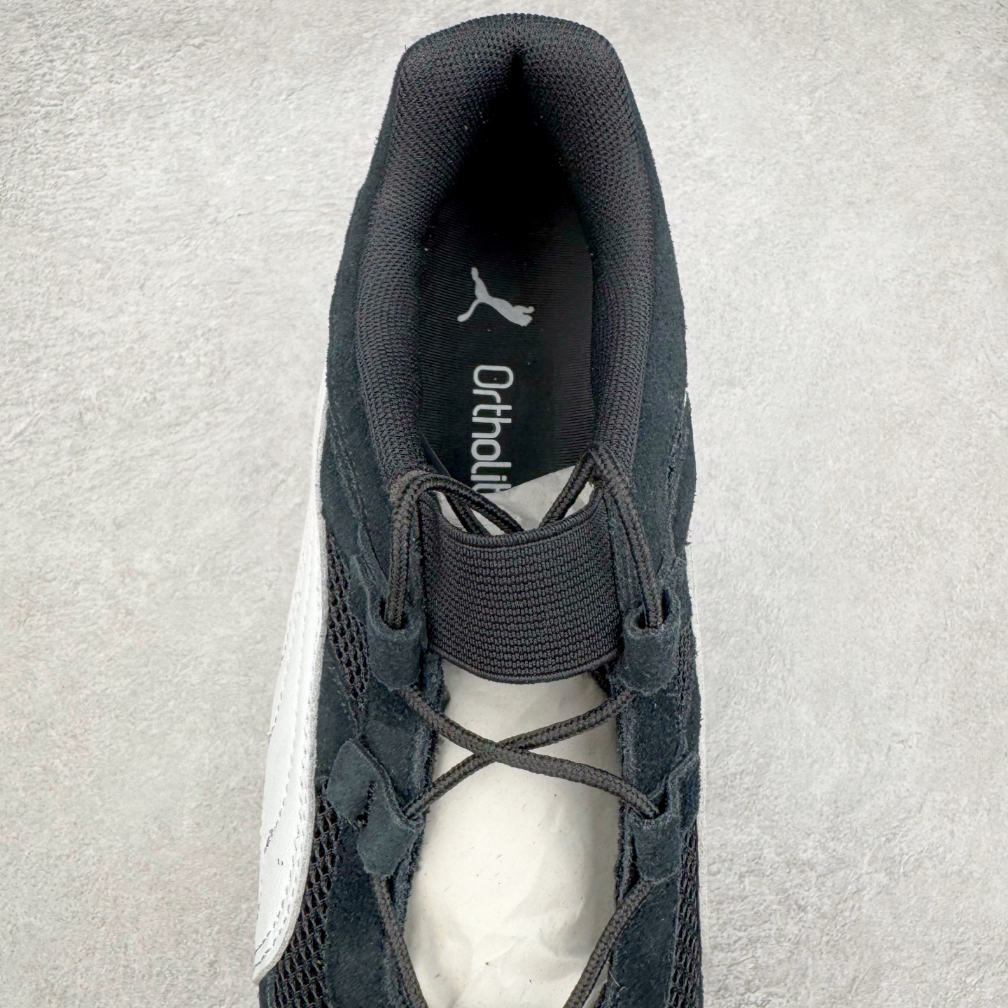 图片[5]-＃HP纯原 PUMA Speedcat Ballerina 彪马柔软舒适防滑耐磨低帮生活休闲鞋芭蕾舞鞋单鞋玛丽珍鞋 这次，PUMA决定再对Speedcat来一次创新，以芭蕾舞鞋为灵感，将芭蕾舞鞋的灵动与轻盈感与赛车鞋融为一体，带来极具个性的全新鞋款Speedcat Ballerina。Speedcat Ballerina由Speedcat去除鞋舌、鞋带以及部分鞋侧位打造而成，鞋带部分被改为如同芭蕾鞋般的交叉弹性带，PUMA的标志依旧设计于鞋侧旁，整个鞋款外观变得更加优雅。Speedcat Ballerina 还汲取了赛车鞋的抓地设计，配备经典橡胶大底。尺码：36 37 37.5 38 38.5 39 40-选品中心