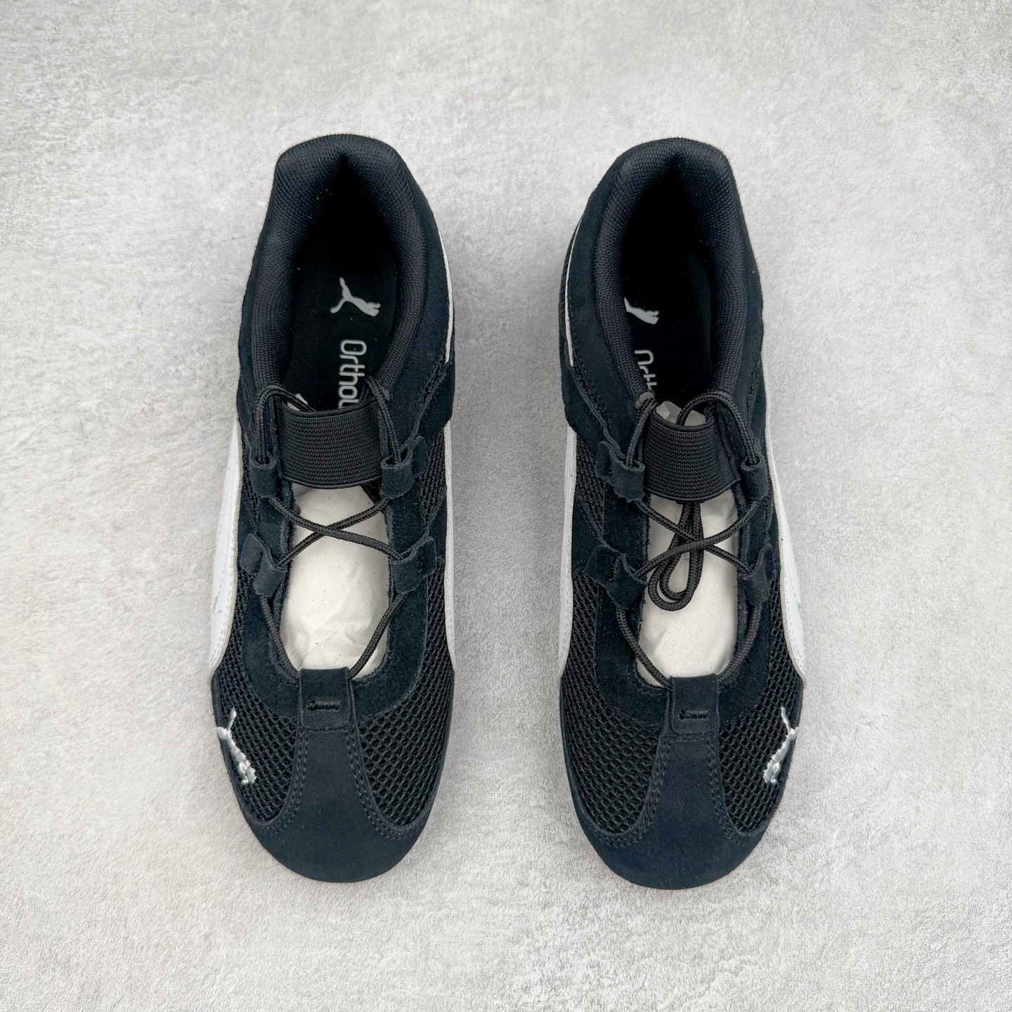 图片[2]-＃HP纯原 PUMA Speedcat Ballerina 彪马柔软舒适防滑耐磨低帮生活休闲鞋芭蕾舞鞋单鞋玛丽珍鞋 这次，PUMA决定再对Speedcat来一次创新，以芭蕾舞鞋为灵感，将芭蕾舞鞋的灵动与轻盈感与赛车鞋融为一体，带来极具个性的全新鞋款Speedcat Ballerina。Speedcat Ballerina由Speedcat去除鞋舌、鞋带以及部分鞋侧位打造而成，鞋带部分被改为如同芭蕾鞋般的交叉弹性带，PUMA的标志依旧设计于鞋侧旁，整个鞋款外观变得更加优雅。Speedcat Ballerina 还汲取了赛车鞋的抓地设计，配备经典橡胶大底。尺码：36 37 37.5 38 38.5 39 40-选品中心