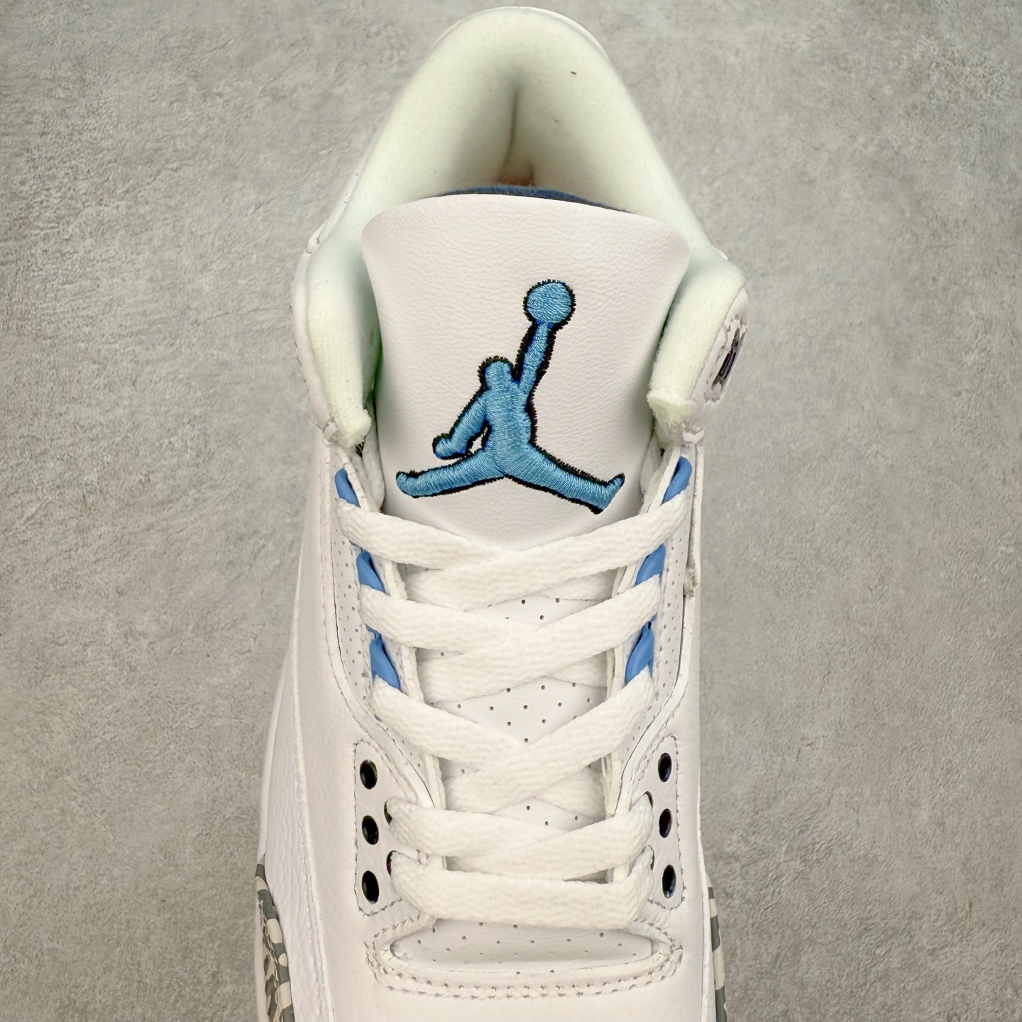 图片[5]-＃FQ福利特价 Air Jordan AJ3 系列 口碑大厂出品 原纸板楦头开发 定制优质皮料 完美鞋型匹配公司货 正确TPU鞋舌锁扣 最新原厂底模 大底卡色咬花完美 鞋柜必备鞋款 终端现货供应 尺码：40 40.5 41 42 42.5 43 44 44.5 45 46-选品中心