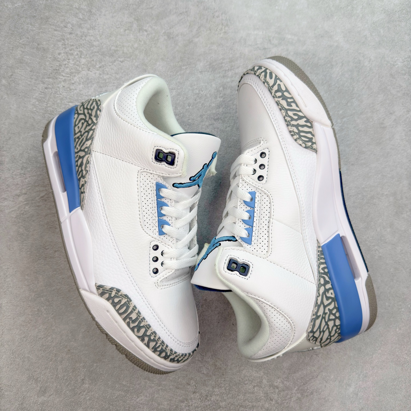 图片[3]-＃FQ福利特价 Air Jordan AJ3 系列 口碑大厂出品 原纸板楦头开发 定制优质皮料 完美鞋型匹配公司货 正确TPU鞋舌锁扣 最新原厂底模 大底卡色咬花完美 鞋柜必备鞋款 终端现货供应 尺码：40 40.5 41 42 42.5 43 44 44.5 45 46-选品中心