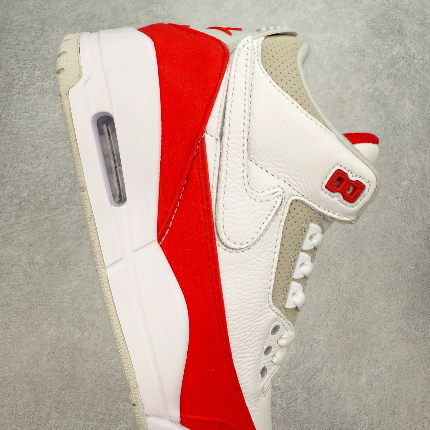 图片[6]-＃FQ福利特价 Air Jordan AJ3 系列 口碑大厂出品 原纸板楦头开发 定制优质皮料 完美鞋型匹配公司货 正确TPU鞋舌锁扣 最新原厂底模 大底卡色咬花完美 鞋柜必备鞋款 终端现货供应 尺码：40 40.5 41 42 42.5 43 44 44.5 45 46-选品中心