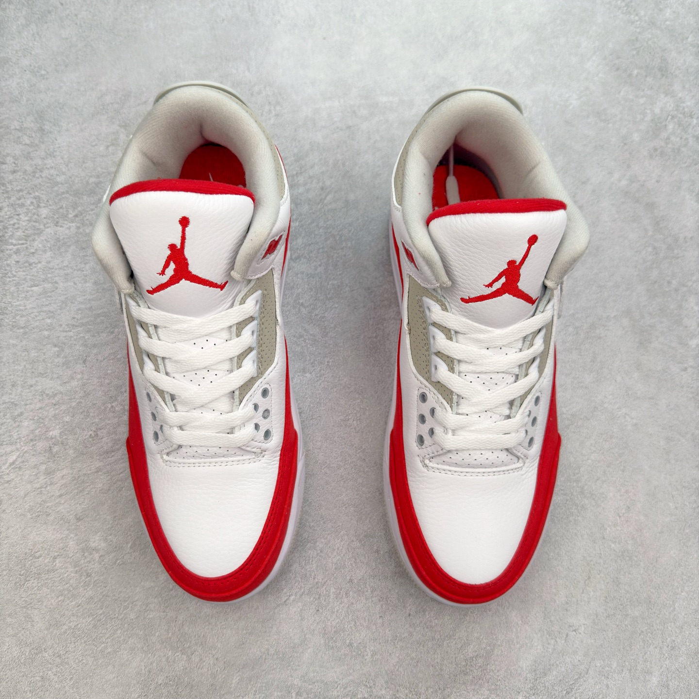 图片[2]-＃FQ福利特价 Air Jordan AJ3 系列 口碑大厂出品 原纸板楦头开发 定制优质皮料 完美鞋型匹配公司货 正确TPU鞋舌锁扣 最新原厂底模 大底卡色咬花完美 鞋柜必备鞋款 终端现货供应 尺码：40 40.5 41 42 42.5 43 44 44.5 45 46-选品中心