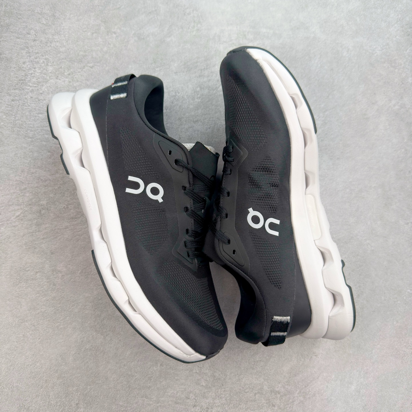 图片[3]-On昂跑 Cloudzone 柔软舒适防滑耐磨低帮休闲跑步鞋 昂跑运动品牌 开创于2010年 缓震着陆、强效回弹、轻柔质感的设计构思始终是ON研制关键 与此同时基于“为全球提供革新性的跑步感受”信念 陆续推出了多款跑鞋及其以专业运动人体跑步工程学为设计关键的功能性跑步服饰设备 让跑者不费力气地畅快畅跑 尺码：36 36.5 37.5 38 38.5 39 40 40.5 41 42 42.5 43 44 44.5 45-选品中心