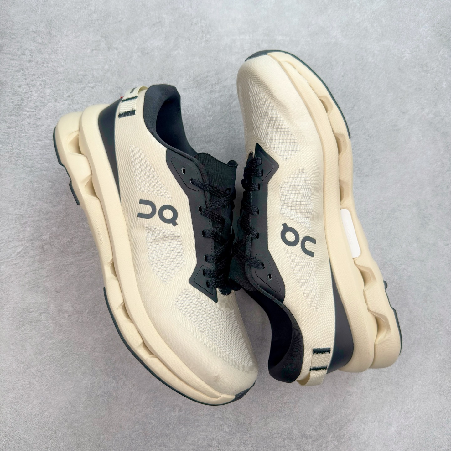 图片[3]-On昂跑 Cloudzone 柔软舒适防滑耐磨低帮休闲跑步鞋 昂跑运动品牌 开创于2010年 缓震着陆、强效回弹、轻柔质感的设计构思始终是ON研制关键 与此同时基于“为全球提供革新性的跑步感受”信念 陆续推出了多款跑鞋及其以专业运动人体跑步工程学为设计关键的功能性跑步服饰设备 让跑者不费力气地畅快畅跑 尺码：36 36.5 37.5 38 38.5 39 40 40.5 41 42 42.5 43 44 44.5 45-选品中心