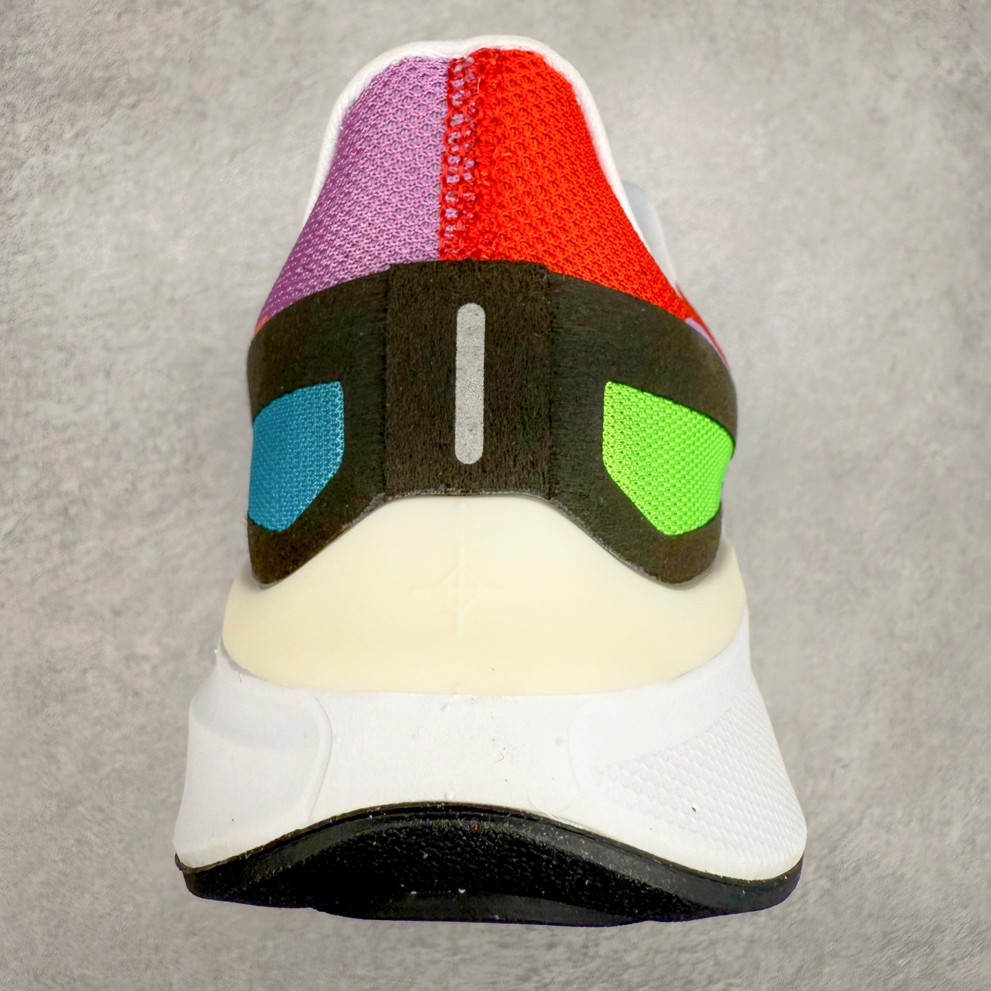 图片[8]-#TG纯原 NK Zoom Structure 25 舒适百搭低帮跑步鞋 独家渠道 市面未流通批次 奥莱直播间499 599一样的东西 碾压市面现存所有版本 公司一样的东西 超值回馈 帮你省钱 拥有 Zoom Air 一如既往的稳定感和流畅感 鞋面采用工程网眼设计 为特定高热区域营造出色透气性 进一步增加鞋面的穿孔数量 让足部能够快速散热 中足搭配 Flywire 飞线 在高速运动时营造舒适稳定的贴合感 内置Zoon气垫加持 动力十足 尺码：36 36.5 37.5 38 38.5 39 40 40.5 41 42 42.5 43 44 44.5 45-选品中心