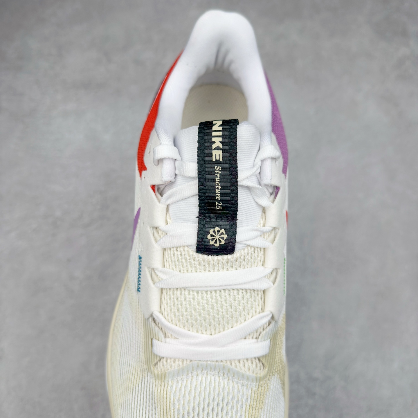 图片[5]-#TG纯原 NK Zoom Structure 25 舒适百搭低帮跑步鞋 独家渠道 市面未流通批次 奥莱直播间499 599一样的东西 碾压市面现存所有版本 公司一样的东西 超值回馈 帮你省钱 拥有 Zoom Air 一如既往的稳定感和流畅感 鞋面采用工程网眼设计 为特定高热区域营造出色透气性 进一步增加鞋面的穿孔数量 让足部能够快速散热 中足搭配 Flywire 飞线 在高速运动时营造舒适稳定的贴合感 内置Zoon气垫加持 动力十足 尺码：36 36.5 37.5 38 38.5 39 40 40.5 41 42 42.5 43 44 44.5 45-选品中心