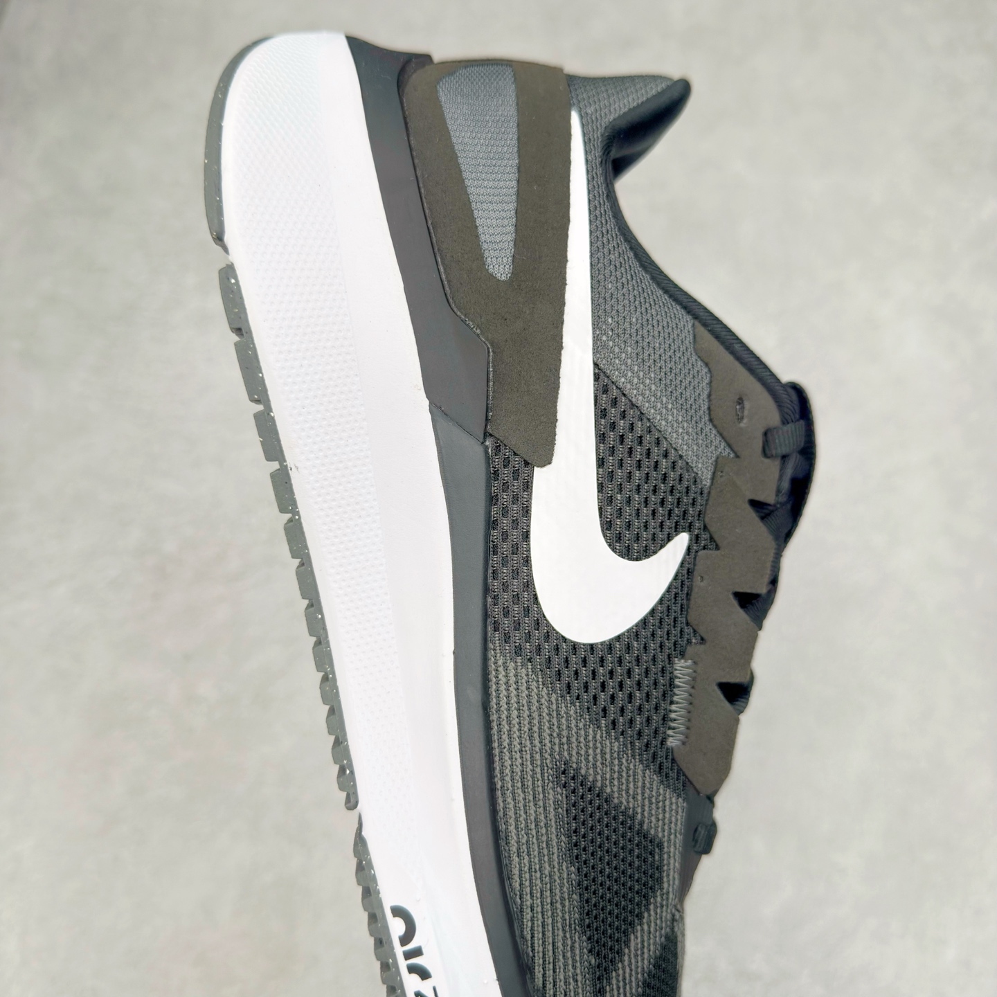 图片[6]-#TG纯原 NK Zoom Structure 25 舒适百搭低帮跑步鞋 独家渠道 市面未流通批次 奥莱直播间499 599一样的东西 碾压市面现存所有版本 公司一样的东西 超值回馈 帮你省钱 拥有 Zoom Air 一如既往的稳定感和流畅感 鞋面采用工程网眼设计 为特定高热区域营造出色透气性 进一步增加鞋面的穿孔数量 让足部能够快速散热 中足搭配 Flywire 飞线 在高速运动时营造舒适稳定的贴合感 内置Zoon气垫加持 动力十足 尺码：36 36.5 37.5 38 38.5 39 40 40.5 41 42 42.5 43 44 44.5 45-选品中心