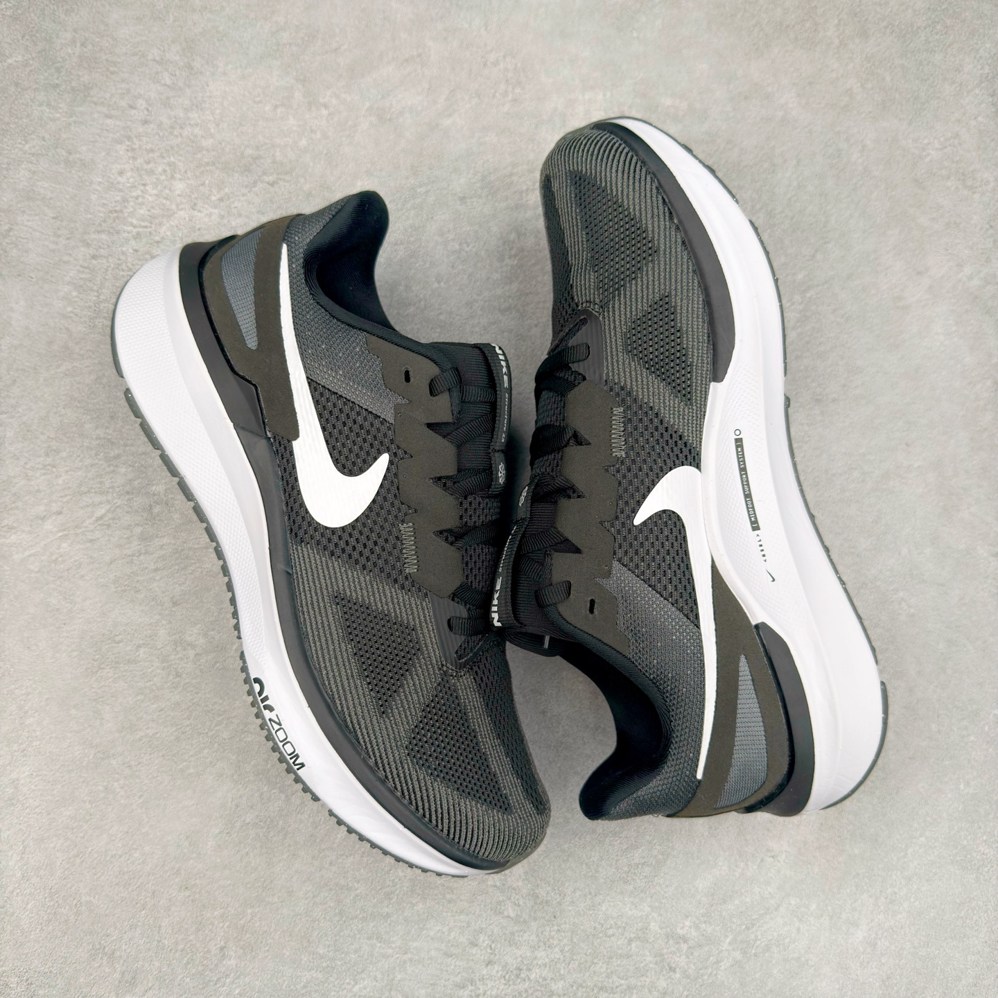 图片[3]-#TG纯原 NK Zoom Structure 25 舒适百搭低帮跑步鞋 独家渠道 市面未流通批次 奥莱直播间499 599一样的东西 碾压市面现存所有版本 公司一样的东西 超值回馈 帮你省钱 拥有 Zoom Air 一如既往的稳定感和流畅感 鞋面采用工程网眼设计 为特定高热区域营造出色透气性 进一步增加鞋面的穿孔数量 让足部能够快速散热 中足搭配 Flywire 飞线 在高速运动时营造舒适稳定的贴合感 内置Zoon气垫加持 动力十足 尺码：36 36.5 37.5 38 38.5 39 40 40.5 41 42 42.5 43 44 44.5 45-选品中心