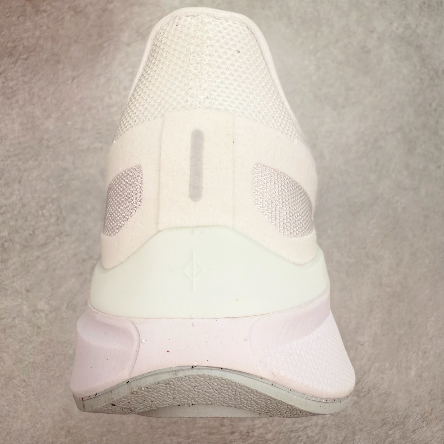 图片[8]-#TG纯原 NK Zoom Structure 25 舒适百搭低帮跑步鞋 独家渠道 市面未流通批次 奥莱直播间499 599一样的东西 碾压市面现存所有版本 公司一样的东西 超值回馈 帮你省钱 拥有 Zoom Air 一如既往的稳定感和流畅感 鞋面采用工程网眼设计 为特定高热区域营造出色透气性 进一步增加鞋面的穿孔数量 让足部能够快速散热 中足搭配 Flywire 飞线 在高速运动时营造舒适稳定的贴合感 内置Zoon气垫加持 动力十足 尺码：36 36.5 37.5 38 38.5 39 40 40.5 41 42 42.5 43 44 44.5 45-选品中心