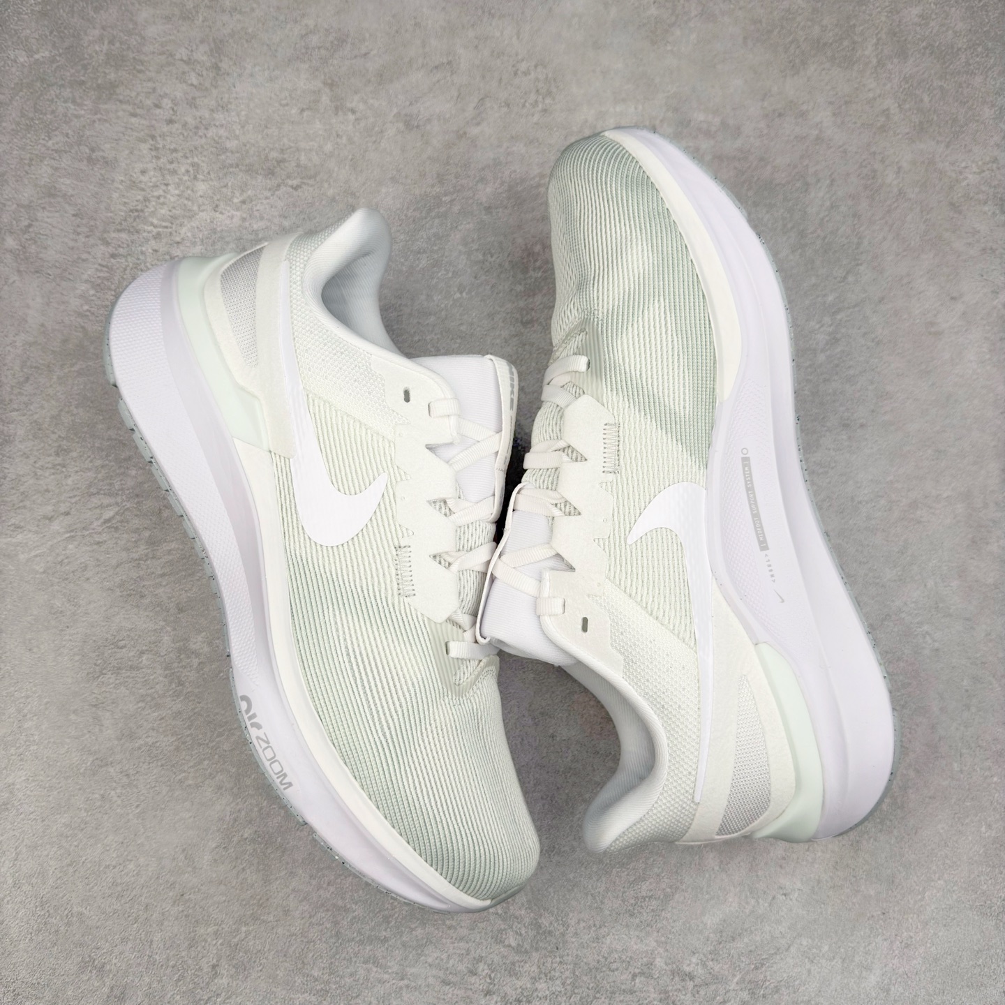 图片[3]-#TG纯原 NK Zoom Structure 25 舒适百搭低帮跑步鞋 独家渠道 市面未流通批次 奥莱直播间499 599一样的东西 碾压市面现存所有版本 公司一样的东西 超值回馈 帮你省钱 拥有 Zoom Air 一如既往的稳定感和流畅感 鞋面采用工程网眼设计 为特定高热区域营造出色透气性 进一步增加鞋面的穿孔数量 让足部能够快速散热 中足搭配 Flywire 飞线 在高速运动时营造舒适稳定的贴合感 内置Zoon气垫加持 动力十足 尺码：36 36.5 37.5 38 38.5 39 40 40.5 41 42 42.5 43 44 44.5 45-选品中心