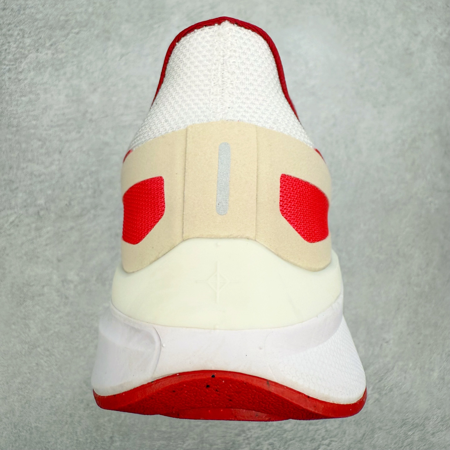 图片[8]-#TG纯原 NK Zoom Structure 25 舒适百搭低帮跑步鞋 独家渠道 市面未流通批次 奥莱直播间499 599一样的东西 碾压市面现存所有版本 公司一样的东西 超值回馈 帮你省钱 拥有 Zoom Air 一如既往的稳定感和流畅感 鞋面采用工程网眼设计 为特定高热区域营造出色透气性 进一步增加鞋面的穿孔数量 让足部能够快速散热 中足搭配 Flywire 飞线 在高速运动时营造舒适稳定的贴合感 内置Zoon气垫加持 动力十足 尺码：36 36.5 37.5 38 38.5 39 40 40.5 41 42 42.5 43 44 44.5 45-选品中心