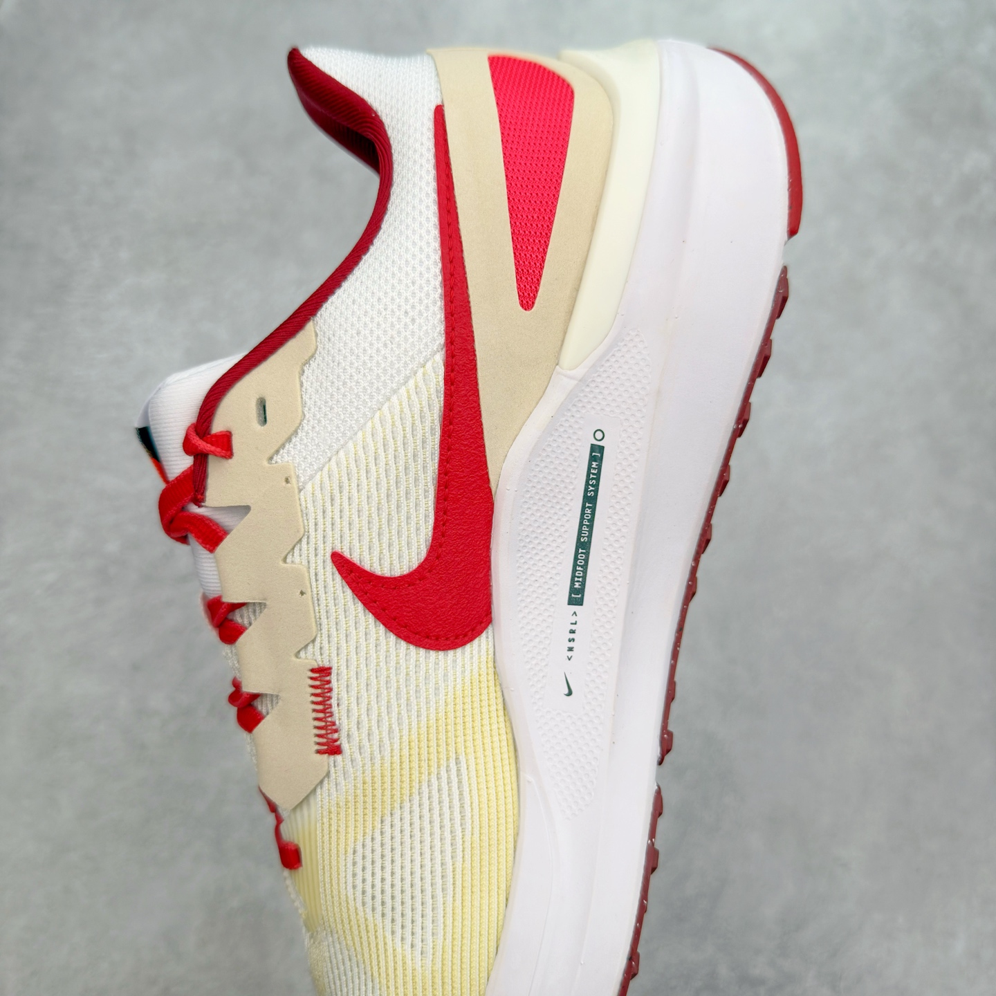 图片[7]-#TG纯原 NK Zoom Structure 25 舒适百搭低帮跑步鞋 独家渠道 市面未流通批次 奥莱直播间499 599一样的东西 碾压市面现存所有版本 公司一样的东西 超值回馈 帮你省钱 拥有 Zoom Air 一如既往的稳定感和流畅感 鞋面采用工程网眼设计 为特定高热区域营造出色透气性 进一步增加鞋面的穿孔数量 让足部能够快速散热 中足搭配 Flywire 飞线 在高速运动时营造舒适稳定的贴合感 内置Zoon气垫加持 动力十足 尺码：36 36.5 37.5 38 38.5 39 40 40.5 41 42 42.5 43 44 44.5 45-选品中心