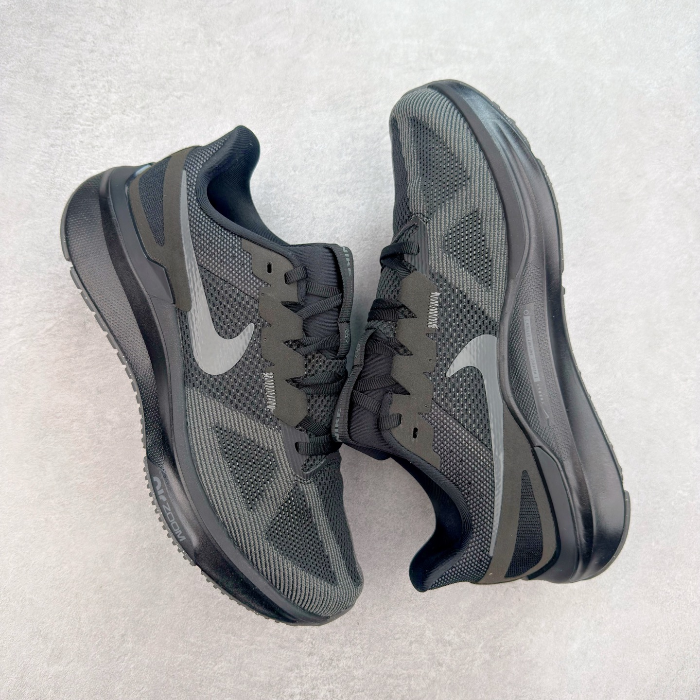 图片[3]-#TG纯原 NK Zoom Structure 25 舒适百搭低帮跑步鞋 独家渠道 市面未流通批次 奥莱直播间499 599一样的东西 碾压市面现存所有版本 公司一样的东西 超值回馈 帮你省钱 拥有 Zoom Air 一如既往的稳定感和流畅感 鞋面采用工程网眼设计 为特定高热区域营造出色透气性 进一步增加鞋面的穿孔数量 让足部能够快速散热 中足搭配 Flywire 飞线 在高速运动时营造舒适稳定的贴合感 内置Zoon气垫加持 动力十足 尺码：36 36.5 37.5 38 38.5 39 40 40.5 41 42 42.5 43 44 44.5 45-选品中心