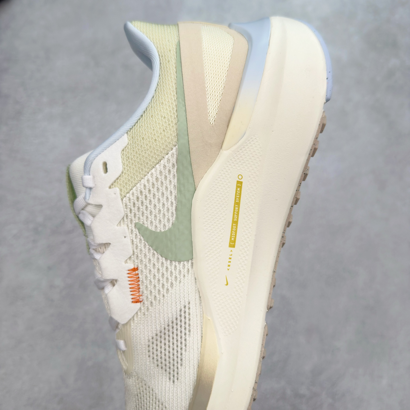 图片[7]-#TG纯原 NK Zoom Structure 25 舒适百搭低帮跑步鞋 独家渠道 市面未流通批次 奥莱直播间499 599一样的东西 碾压市面现存所有版本 公司一样的东西 超值回馈 帮你省钱 拥有 Zoom Air 一如既往的稳定感和流畅感 鞋面采用工程网眼设计 为特定高热区域营造出色透气性 进一步增加鞋面的穿孔数量 让足部能够快速散热 中足搭配 Flywire 飞线 在高速运动时营造舒适稳定的贴合感 内置Zoon气垫加持 动力十足 尺码：36 36.5 37.5 38 38.5 39 40 40.5 41 42 42.5 43 44 44.5 45-选品中心