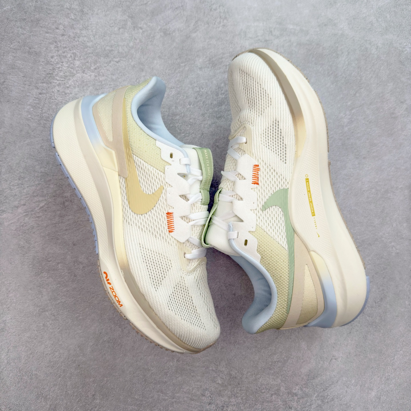 图片[3]-#TG纯原 NK Zoom Structure 25 舒适百搭低帮跑步鞋 独家渠道 市面未流通批次 奥莱直播间499 599一样的东西 碾压市面现存所有版本 公司一样的东西 超值回馈 帮你省钱 拥有 Zoom Air 一如既往的稳定感和流畅感 鞋面采用工程网眼设计 为特定高热区域营造出色透气性 进一步增加鞋面的穿孔数量 让足部能够快速散热 中足搭配 Flywire 飞线 在高速运动时营造舒适稳定的贴合感 内置Zoon气垫加持 动力十足 尺码：36 36.5 37.5 38 38.5 39 40 40.5 41 42 42.5 43 44 44.5 45-选品中心