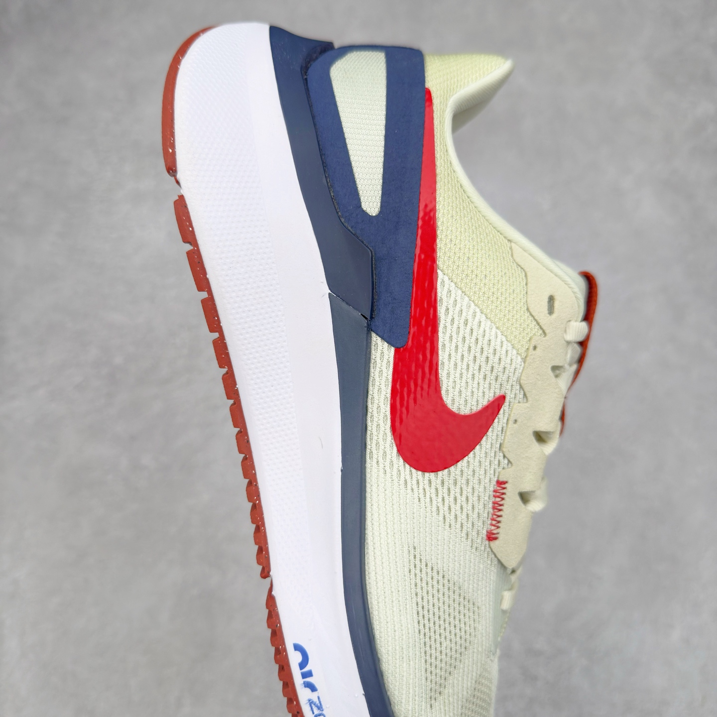 图片[6]-#TG纯原 NK Zoom Structure 25 舒适百搭低帮跑步鞋 独家渠道 市面未流通批次 奥莱直播间499 599一样的东西 碾压市面现存所有版本 公司一样的东西 超值回馈 帮你省钱 拥有 Zoom Air 一如既往的稳定感和流畅感 鞋面采用工程网眼设计 为特定高热区域营造出色透气性 进一步增加鞋面的穿孔数量 让足部能够快速散热 中足搭配 Flywire 飞线 在高速运动时营造舒适稳定的贴合感 内置Zoon气垫加持 动力十足 尺码：36 36.5 37.5 38 38.5 39 40 40.5 41 42 42.5 43 44 44.5 45-选品中心