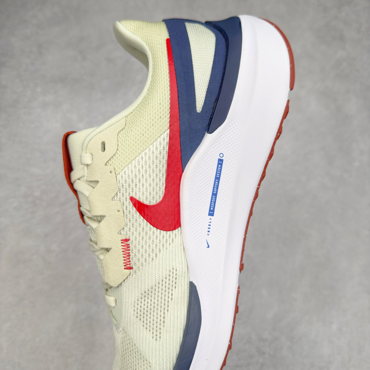 图片[7]-#TG纯原 NK Zoom Structure 25 舒适百搭低帮跑步鞋 独家渠道 市面未流通批次 奥莱直播间499 599一样的东西 碾压市面现存所有版本 公司一样的东西 超值回馈 帮你省钱 拥有 Zoom Air 一如既往的稳定感和流畅感 鞋面采用工程网眼设计 为特定高热区域营造出色透气性 进一步增加鞋面的穿孔数量 让足部能够快速散热 中足搭配 Flywire 飞线 在高速运动时营造舒适稳定的贴合感 内置Zoon气垫加持 动力十足 尺码：36 36.5 37.5 38 38.5 39 40 40.5 41 42 42.5 43 44 44.5 45-选品中心