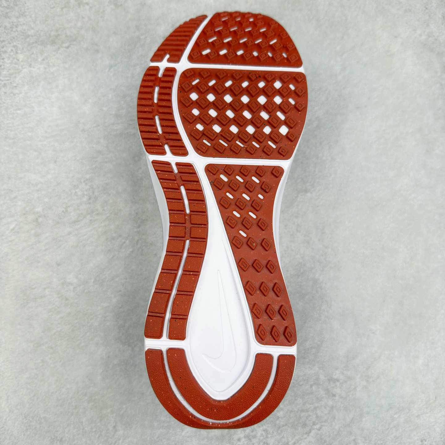 图片[9]-#TG纯原 NK Zoom Structure 25 舒适百搭低帮跑步鞋 独家渠道 市面未流通批次 奥莱直播间499 599一样的东西 碾压市面现存所有版本 公司一样的东西 超值回馈 帮你省钱 拥有 Zoom Air 一如既往的稳定感和流畅感 鞋面采用工程网眼设计 为特定高热区域营造出色透气性 进一步增加鞋面的穿孔数量 让足部能够快速散热 中足搭配 Flywire 飞线 在高速运动时营造舒适稳定的贴合感 内置Zoon气垫加持 动力十足 尺码：36 36.5 37.5 38 38.5 39 40 40.5 41 42 42.5 43 44 44.5 45-选品中心