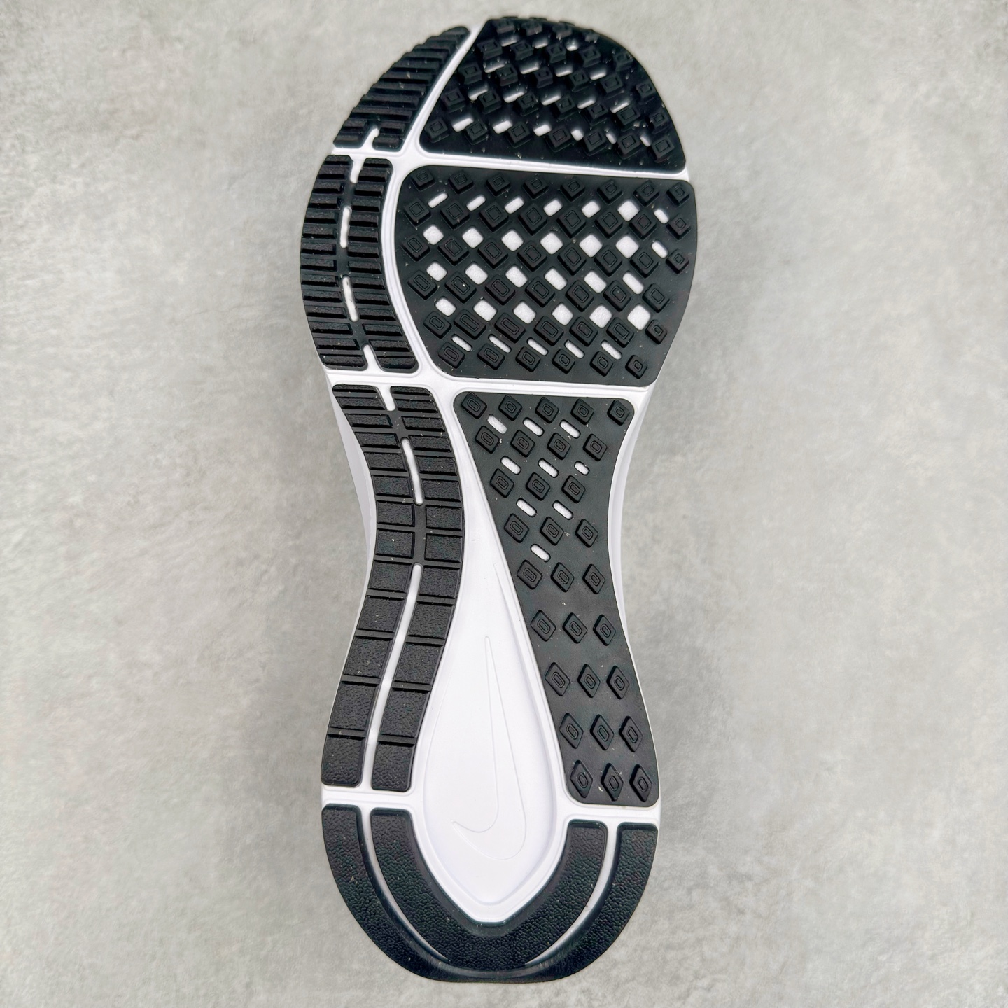 图片[9]-#TG纯原 NK Zoom Structure 25 舒适百搭低帮跑步鞋 独家渠道 市面未流通批次 奥莱直播间499 599一样的东西 碾压市面现存所有版本 公司一样的东西 超值回馈 帮你省钱 拥有 Zoom Air 一如既往的稳定感和流畅感 鞋面采用工程网眼设计 为特定高热区域营造出色透气性 进一步增加鞋面的穿孔数量 让足部能够快速散热 中足搭配 Flywire 飞线 在高速运动时营造舒适稳定的贴合感 内置Zoon气垫加持 动力十足 尺码：36 36.5 37.5 38 38.5 39 40 40.5 41 42 42.5 43 44 44.5 45-选品中心