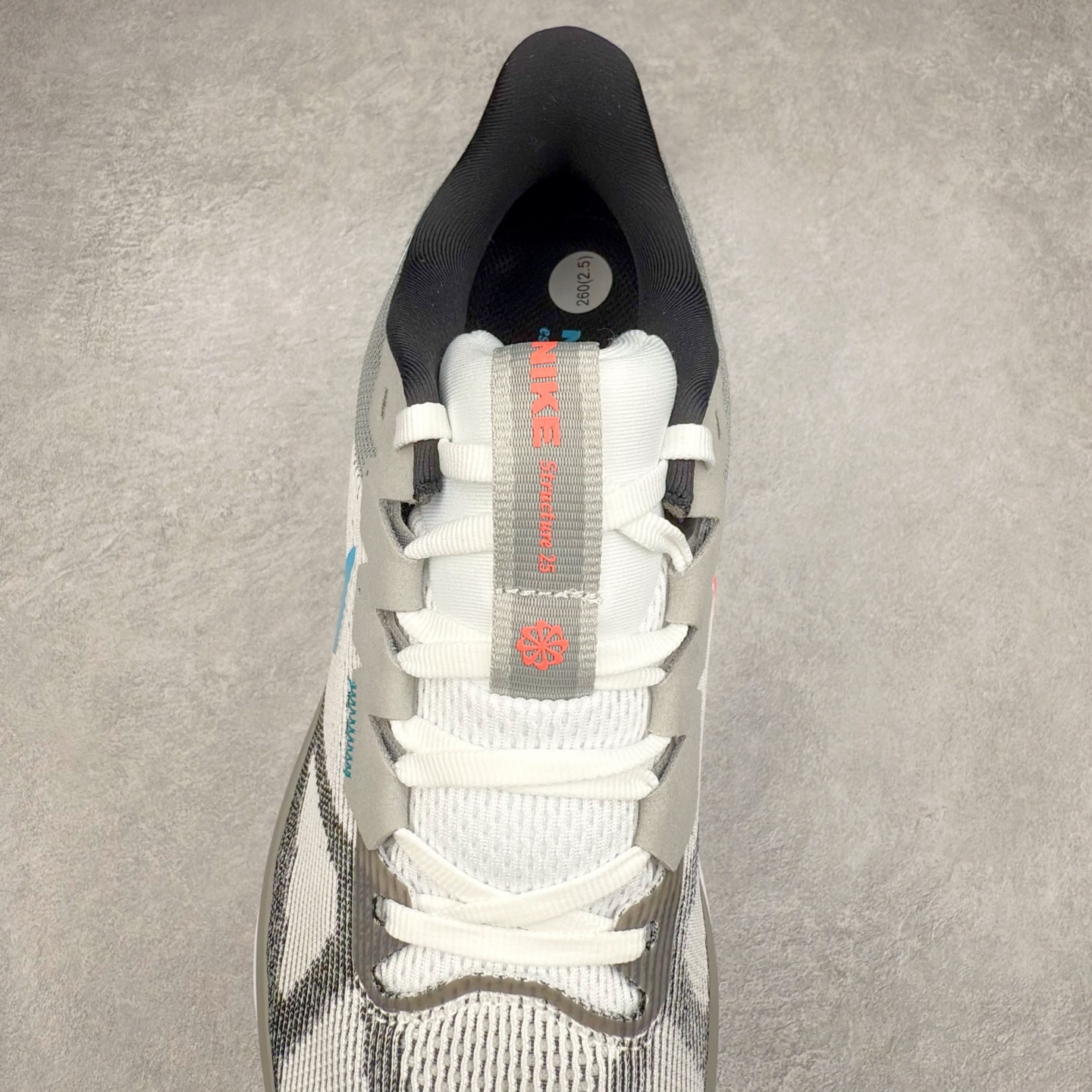 图片[5]-#TG纯原 NK Zoom Structure 25 舒适百搭低帮跑步鞋 独家渠道 市面未流通批次 奥莱直播间499 599一样的东西 碾压市面现存所有版本 公司一样的东西 超值回馈 帮你省钱 拥有 Zoom Air 一如既往的稳定感和流畅感 鞋面采用工程网眼设计 为特定高热区域营造出色透气性 进一步增加鞋面的穿孔数量 让足部能够快速散热 中足搭配 Flywire 飞线 在高速运动时营造舒适稳定的贴合感 内置Zoon气垫加持 动力十足 尺码：36 36.5 37.5 38 38.5 39 40 40.5 41 42 42.5 43 44 44.5 45-选品中心